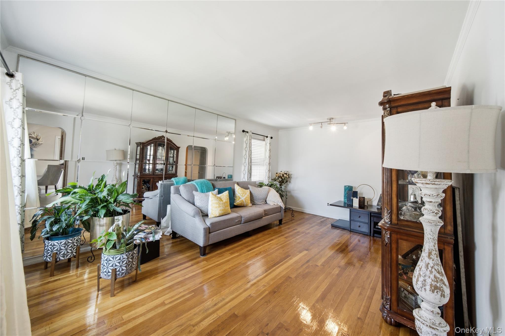 12043 232nd Street Property Photo 15