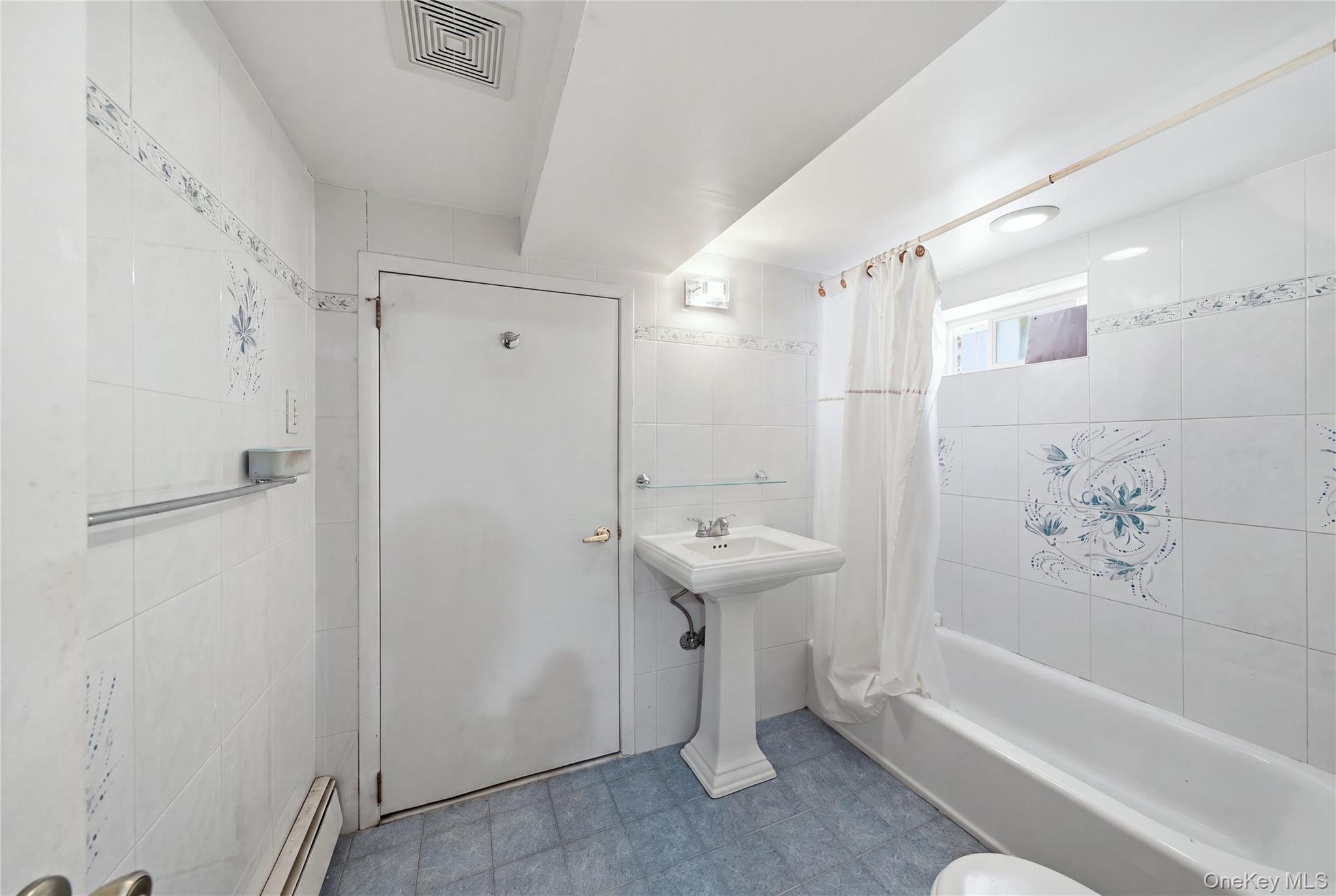 12043 232nd Street Property Photo 28