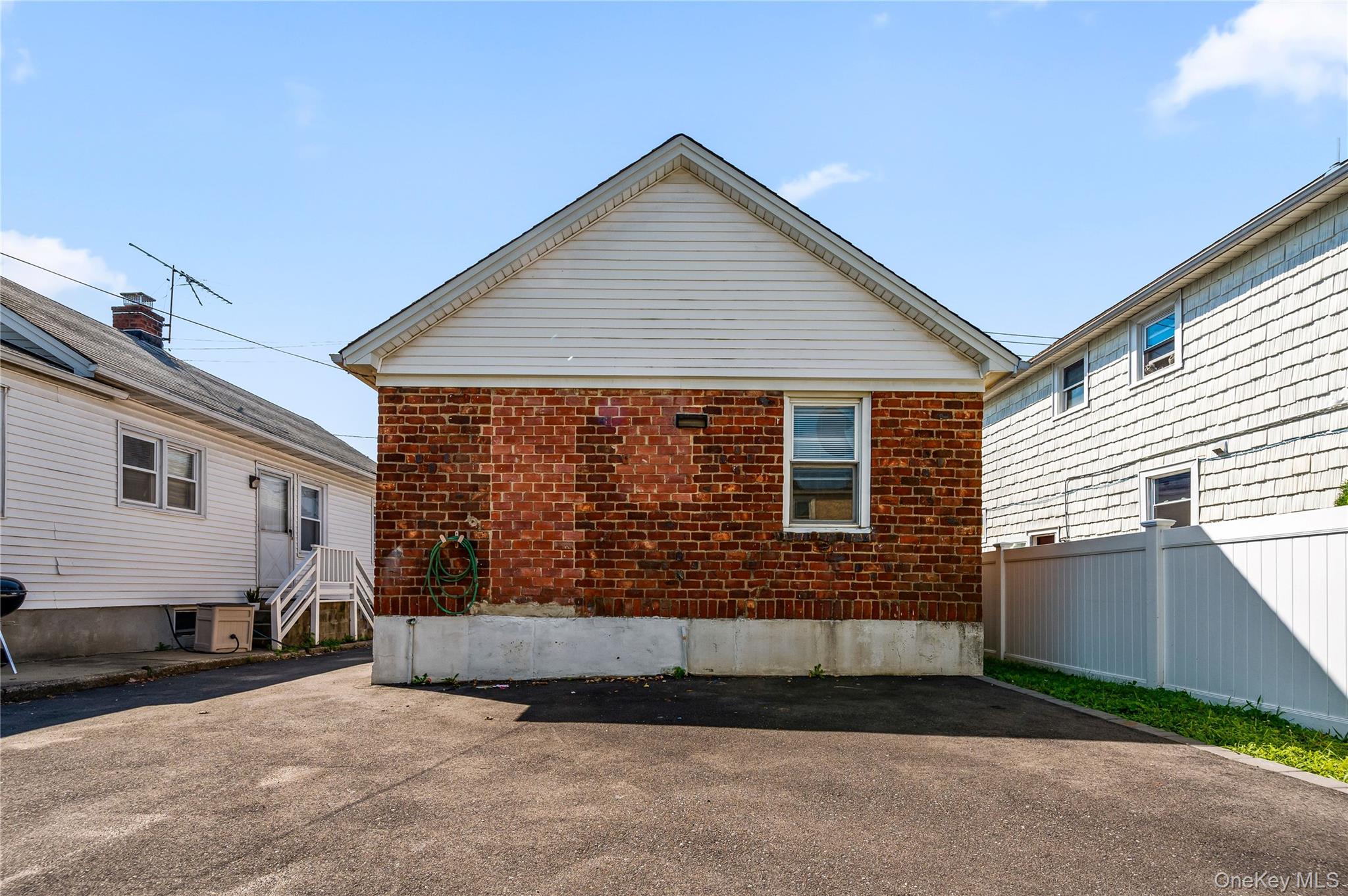 21 Beechwood Avenue Property Photo 5