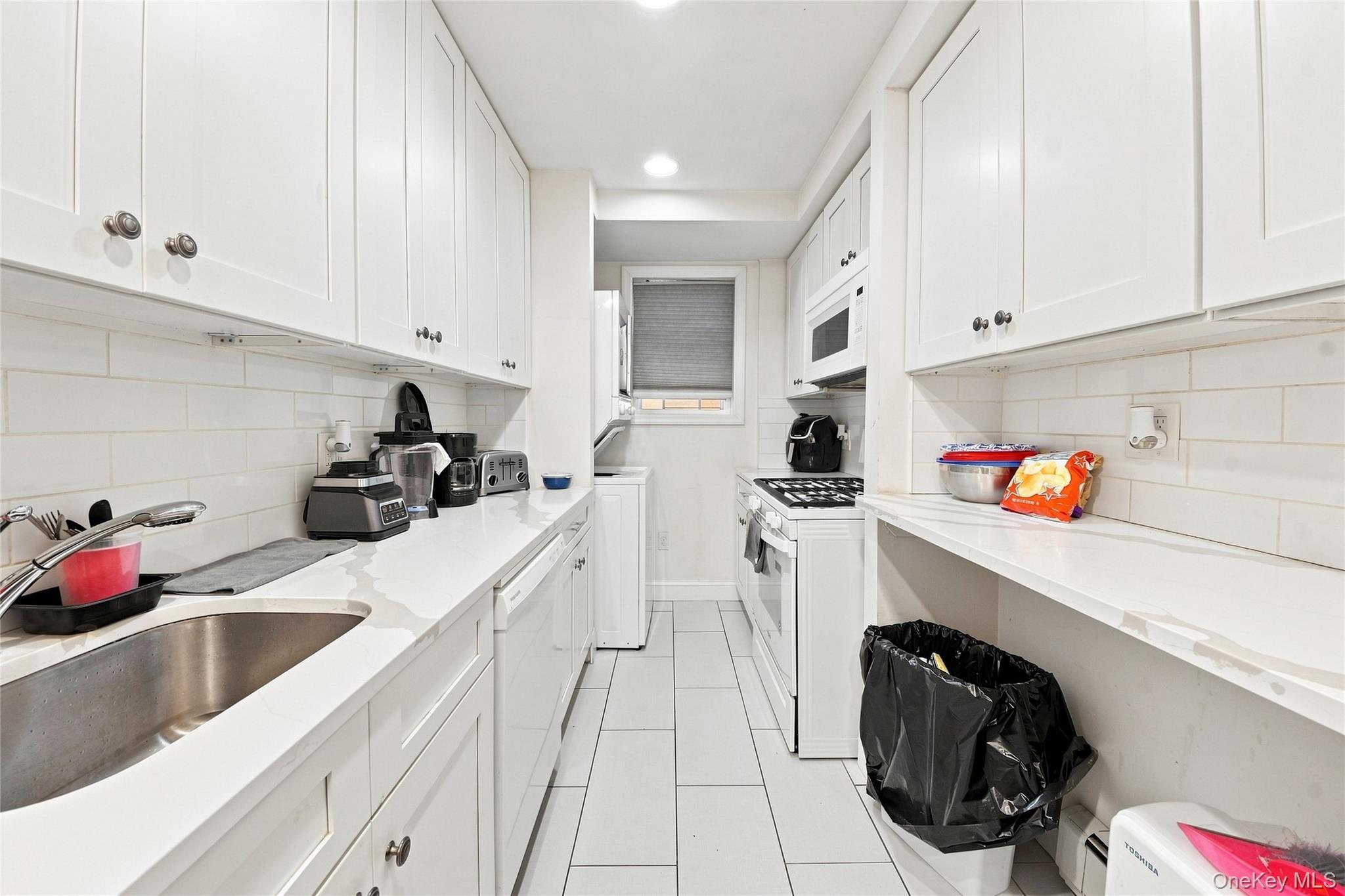 1812 Fowler Avenue 2 Property Photo 17