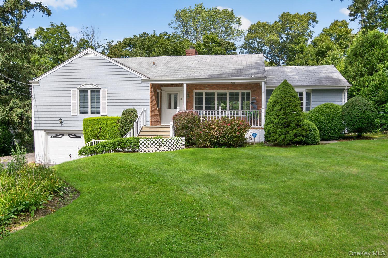 4 Woodleaf Court Property Photo 1