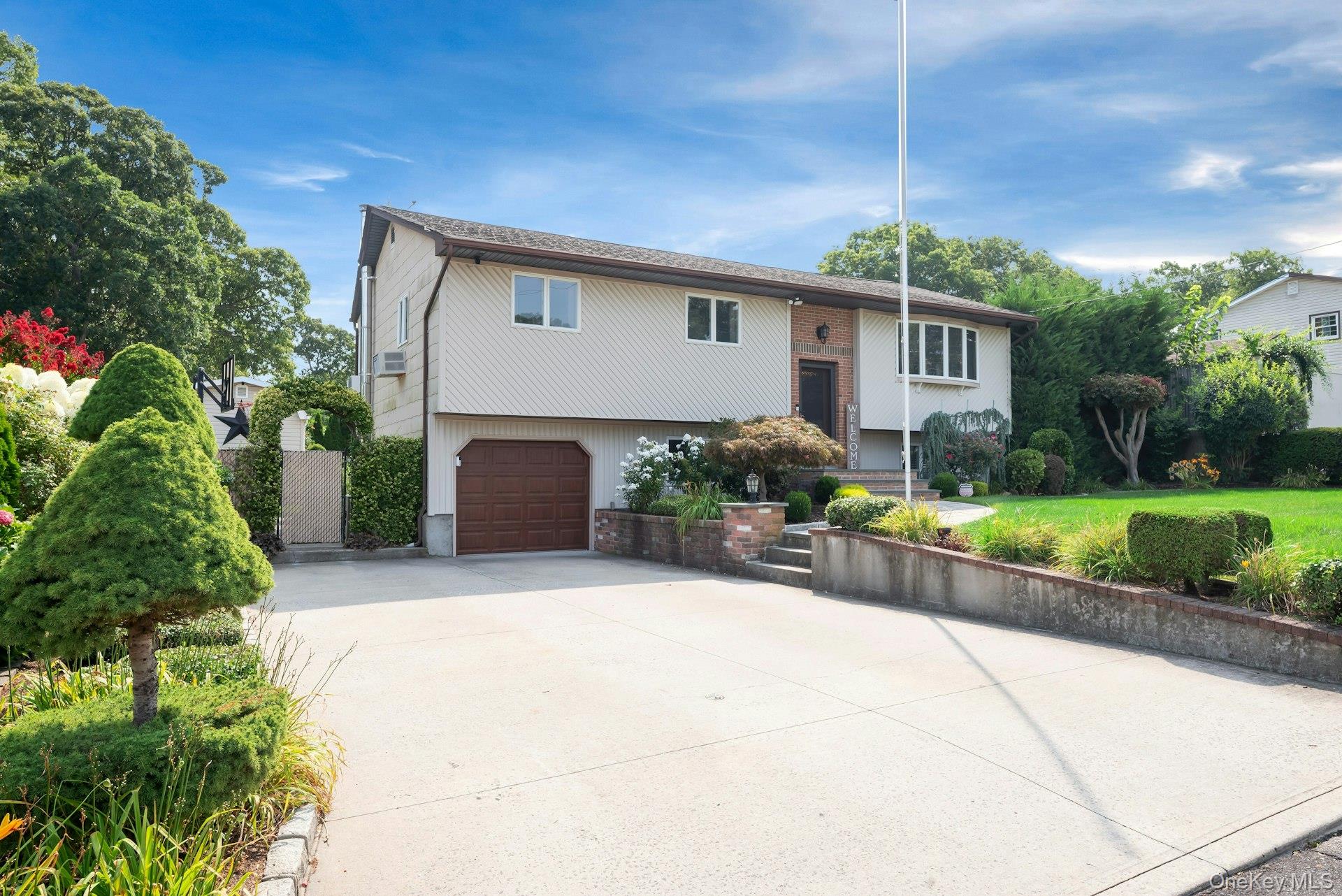 9 Urban Drive Property Photo 2