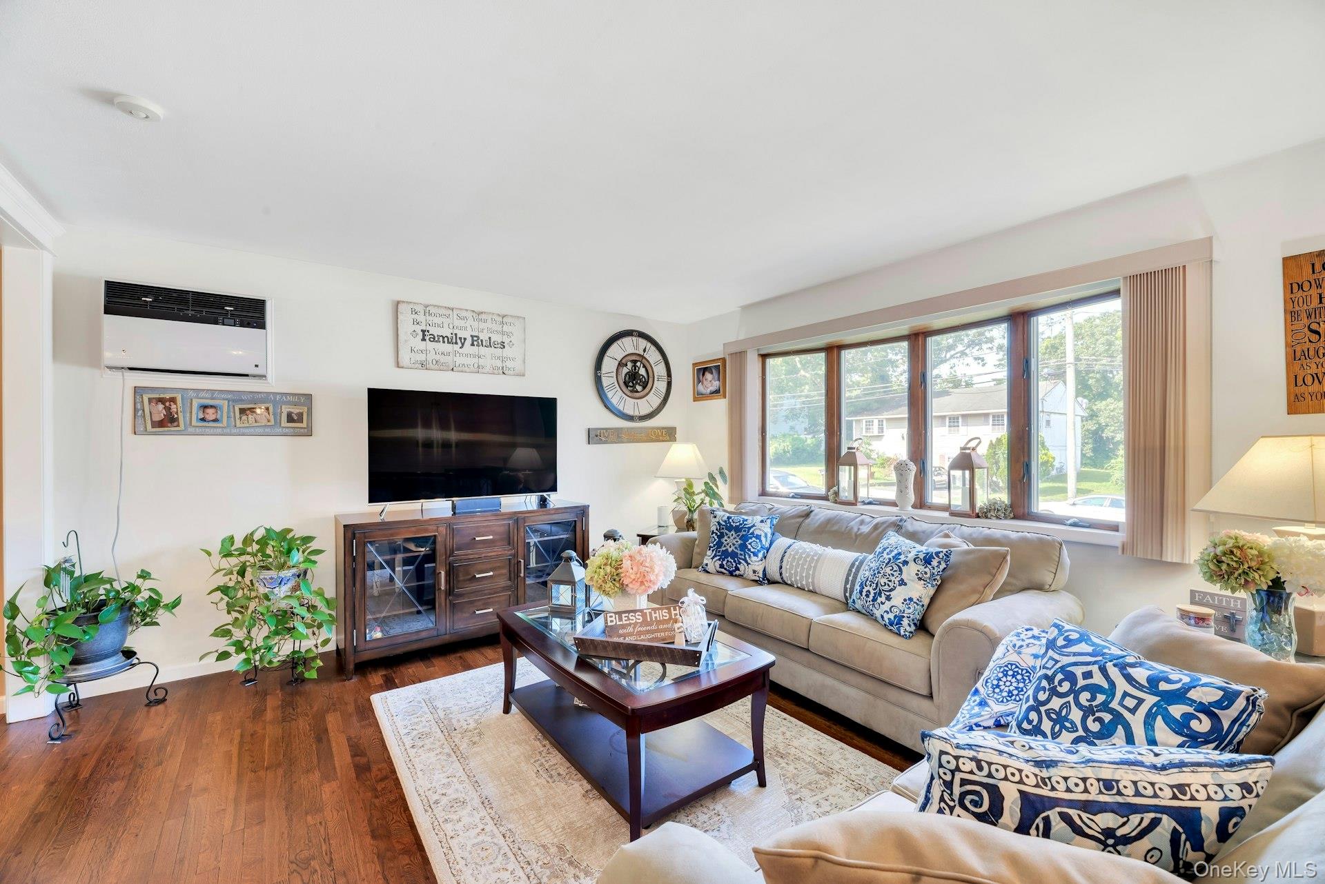 9 Urban Drive Property Photo 5