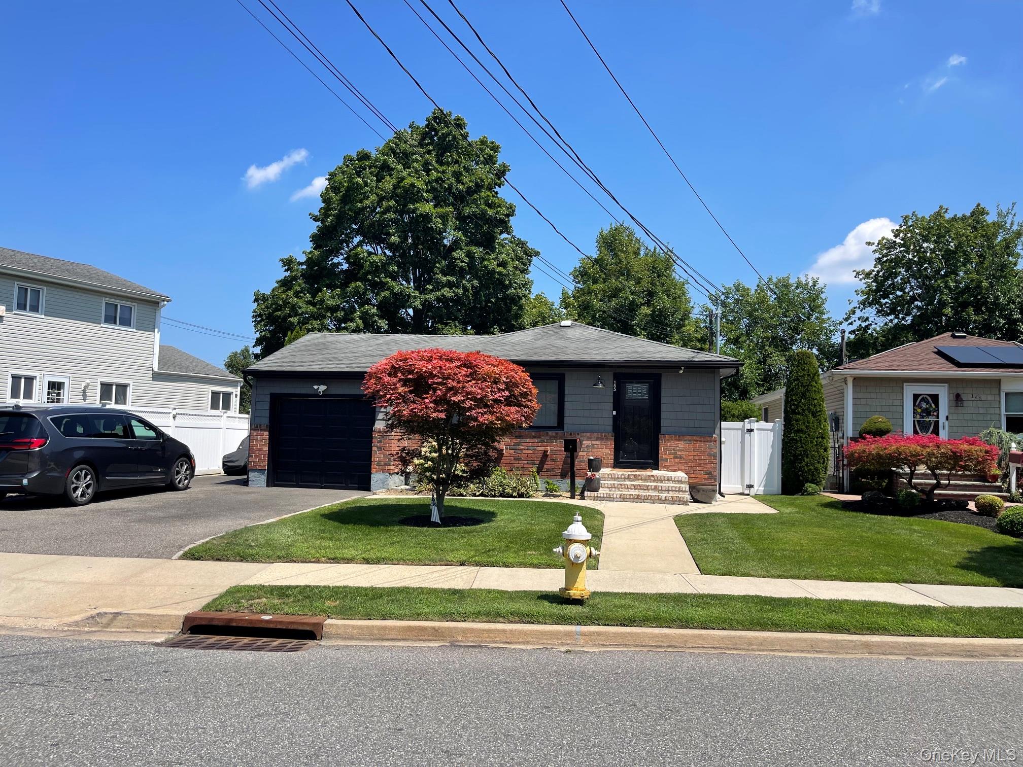 155 Secatogue Avenue Property Photo 1