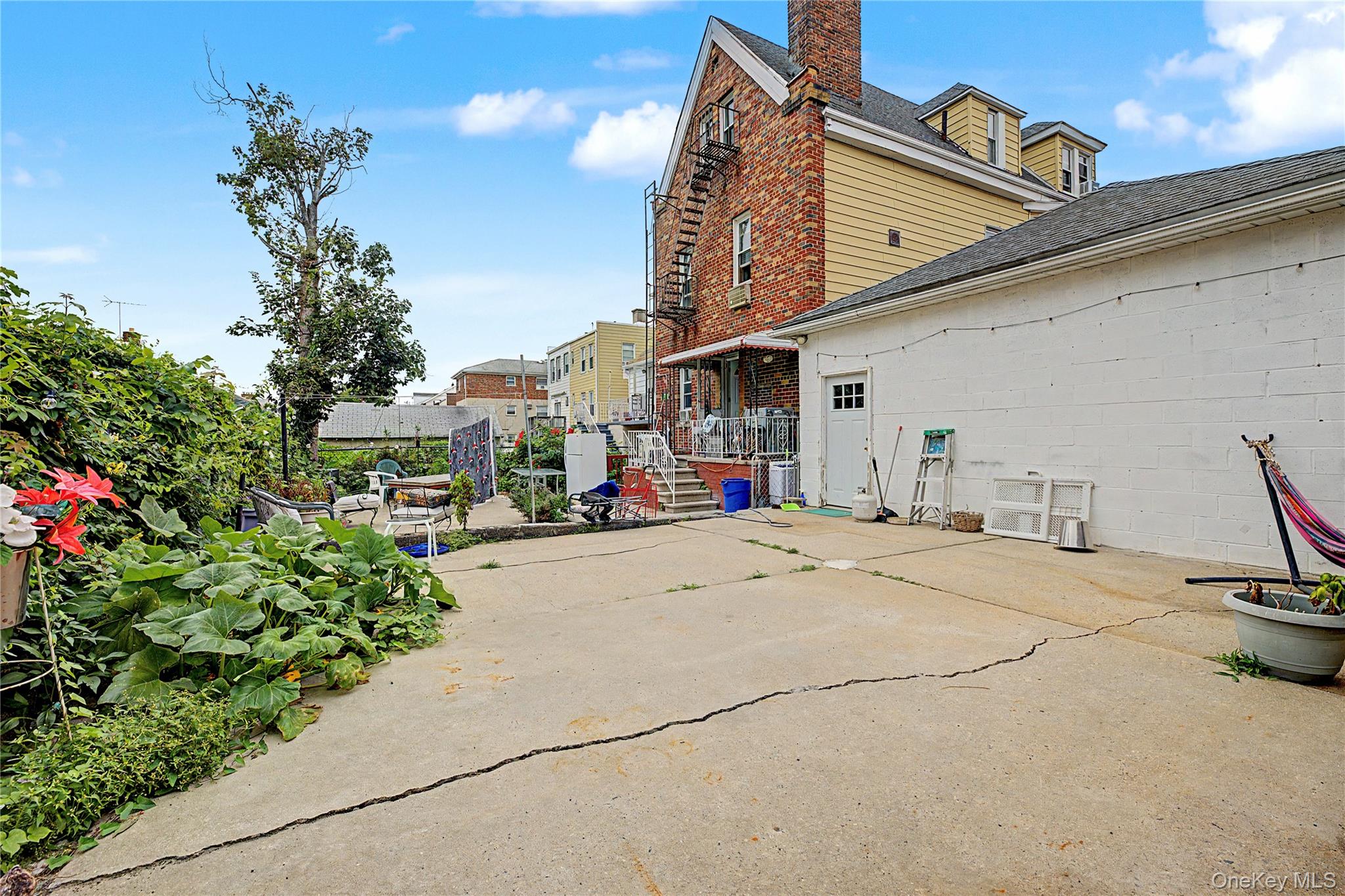 1913 Bogart Avenue Property Photo 2