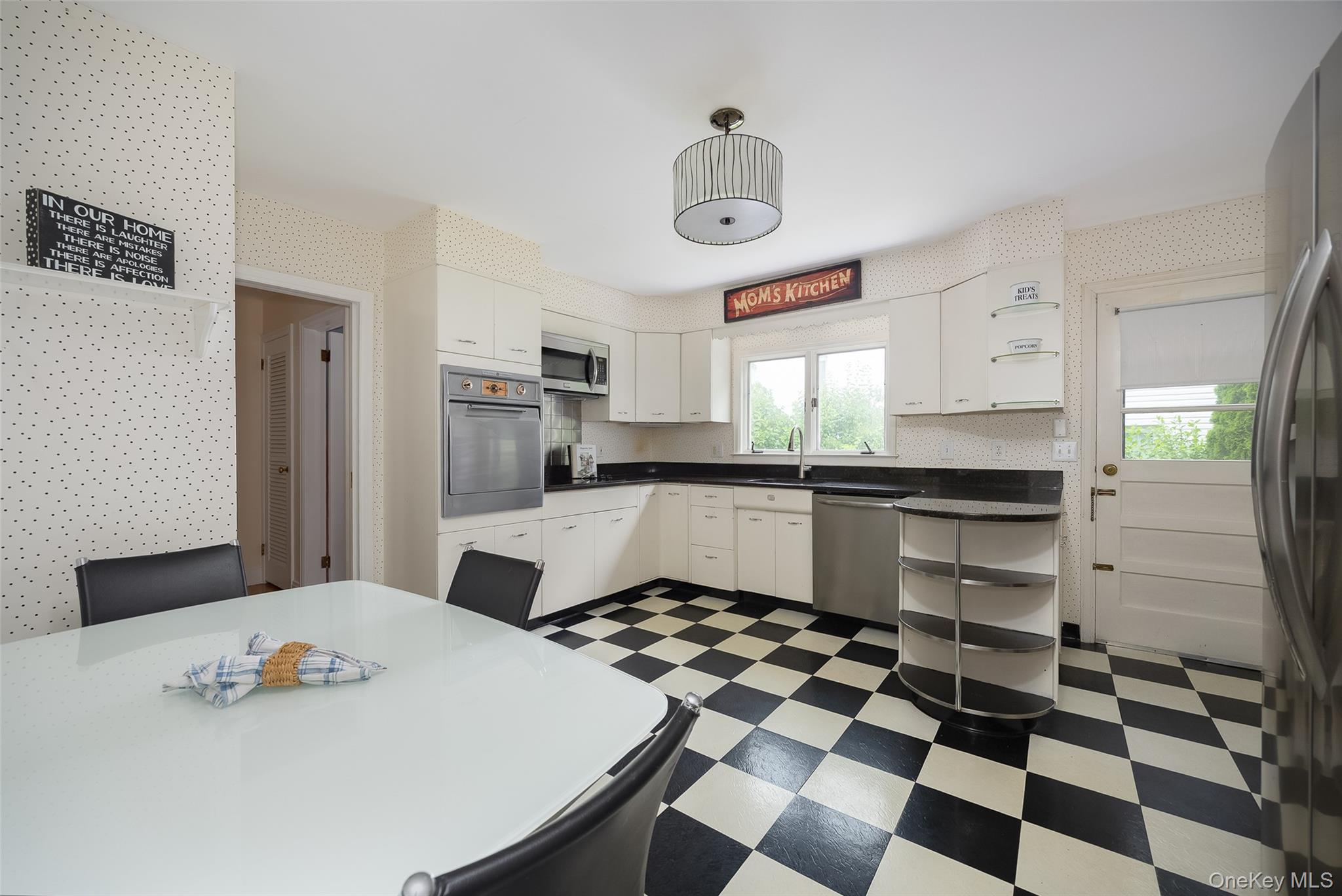 46 Barnard Avenue Property Photo 10