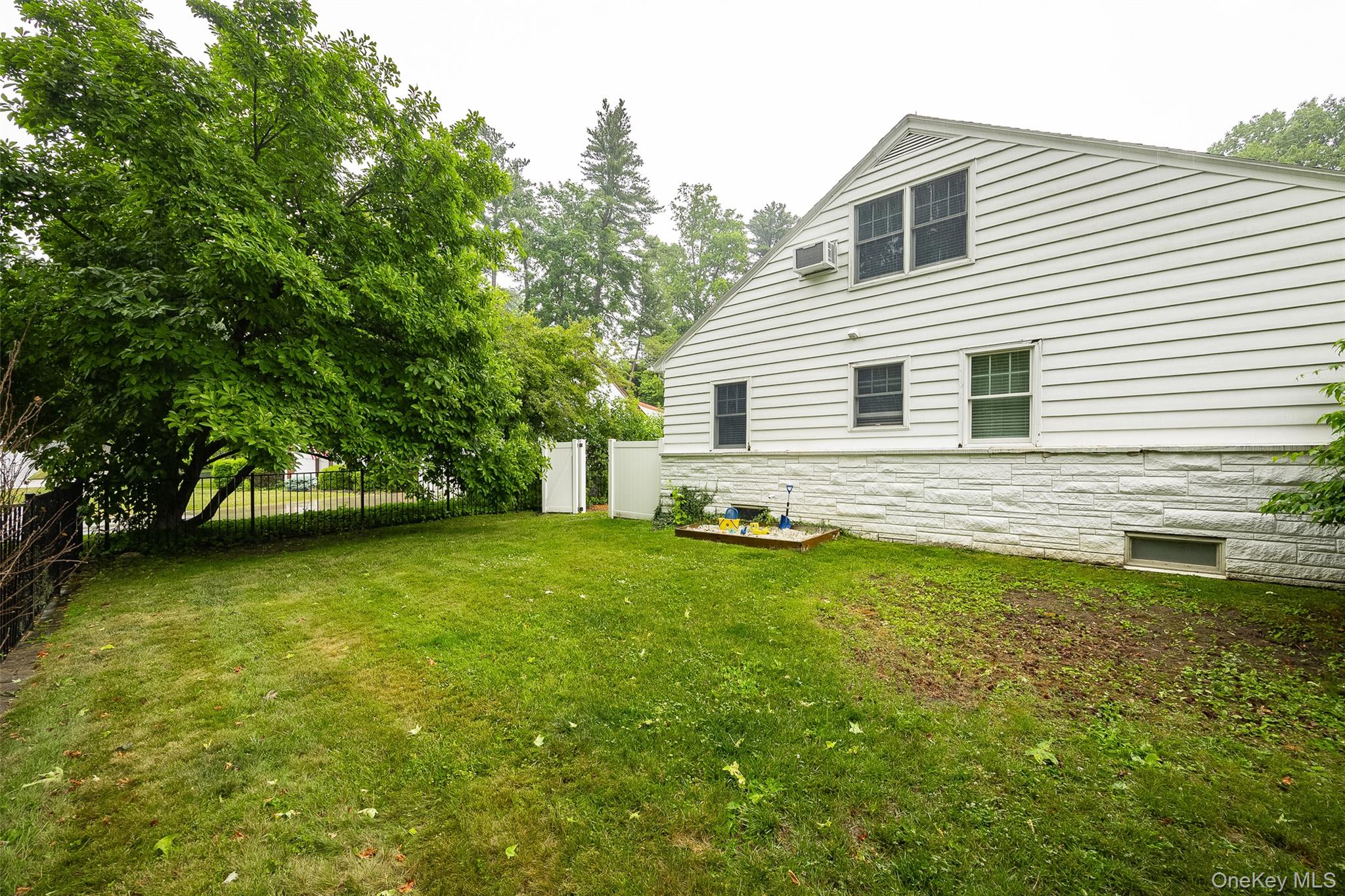 46 Barnard Avenue Property Photo 37