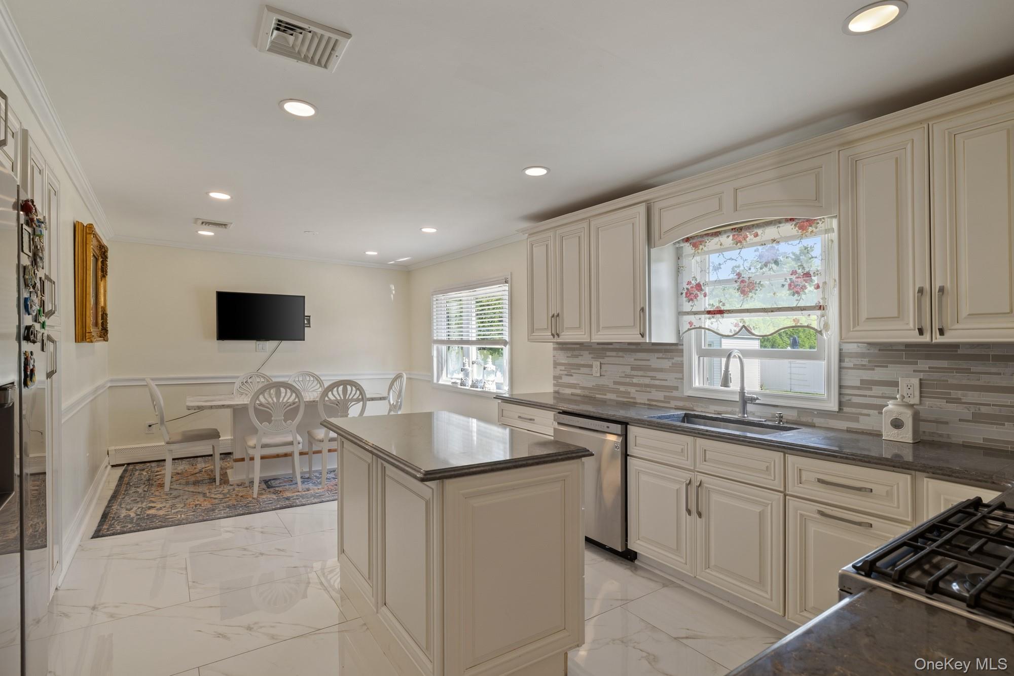 108 Burr Road Property Photo 13