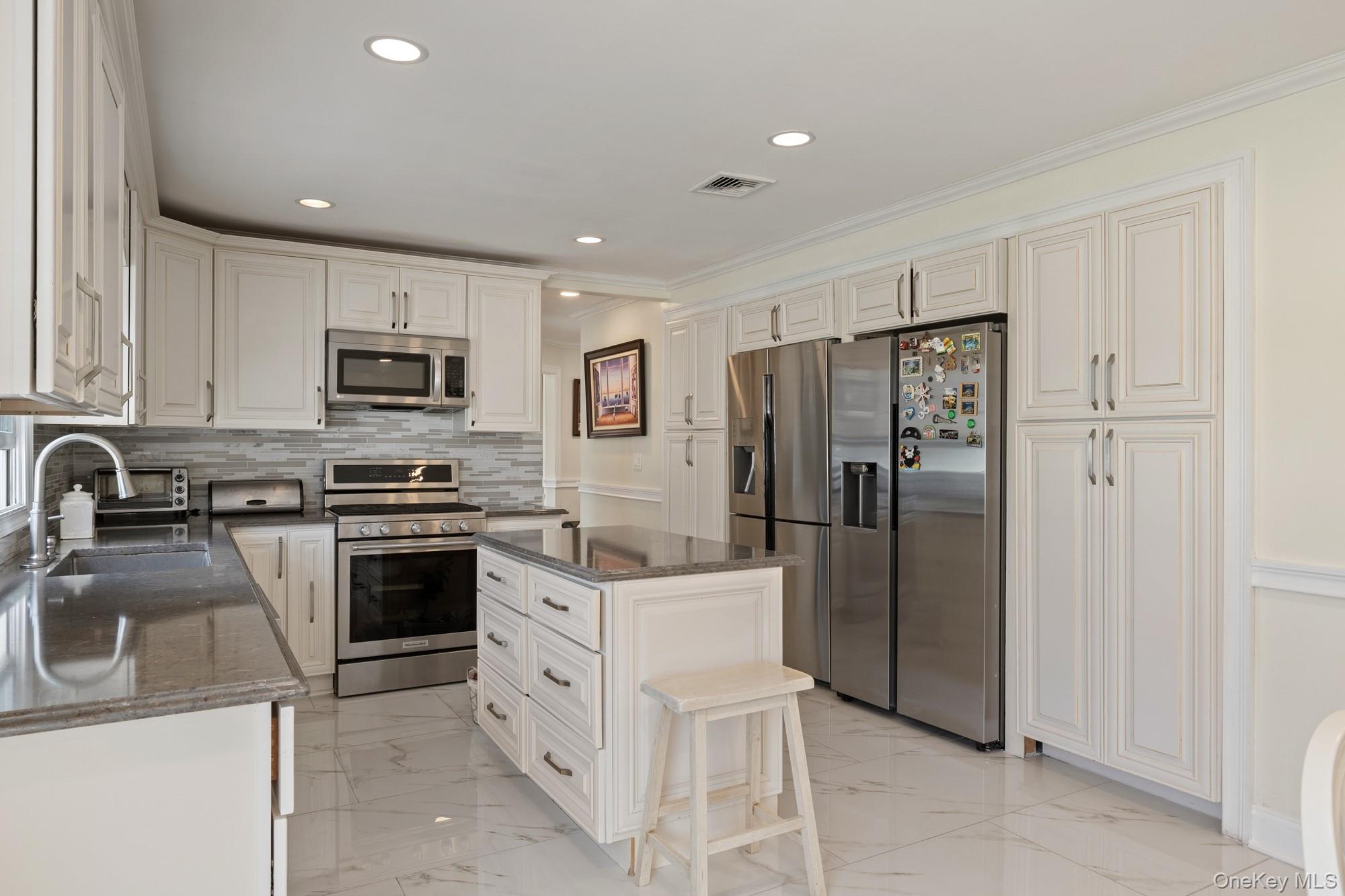 108 Burr Road Property Photo 16