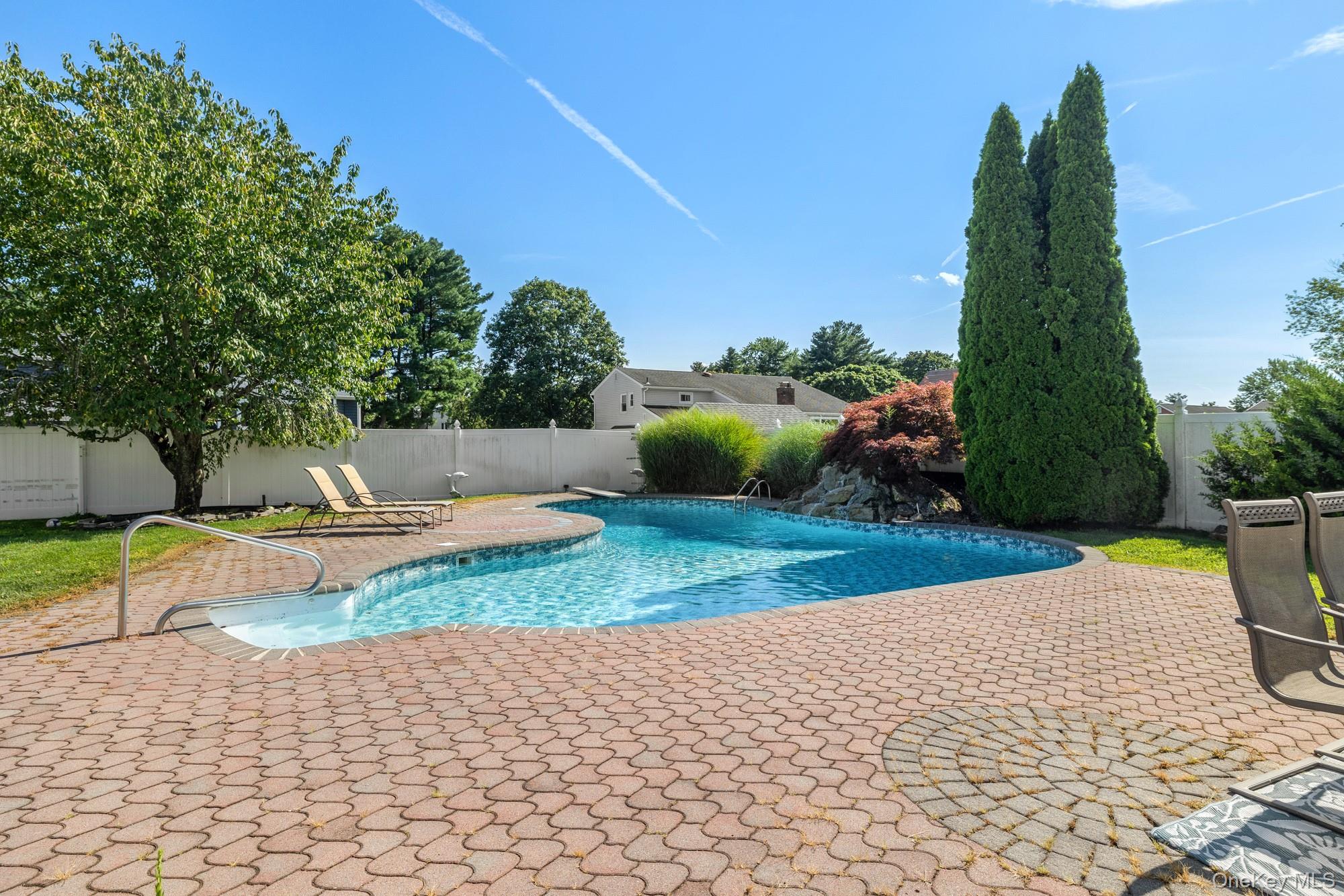 108 Burr Road Property Photo 35