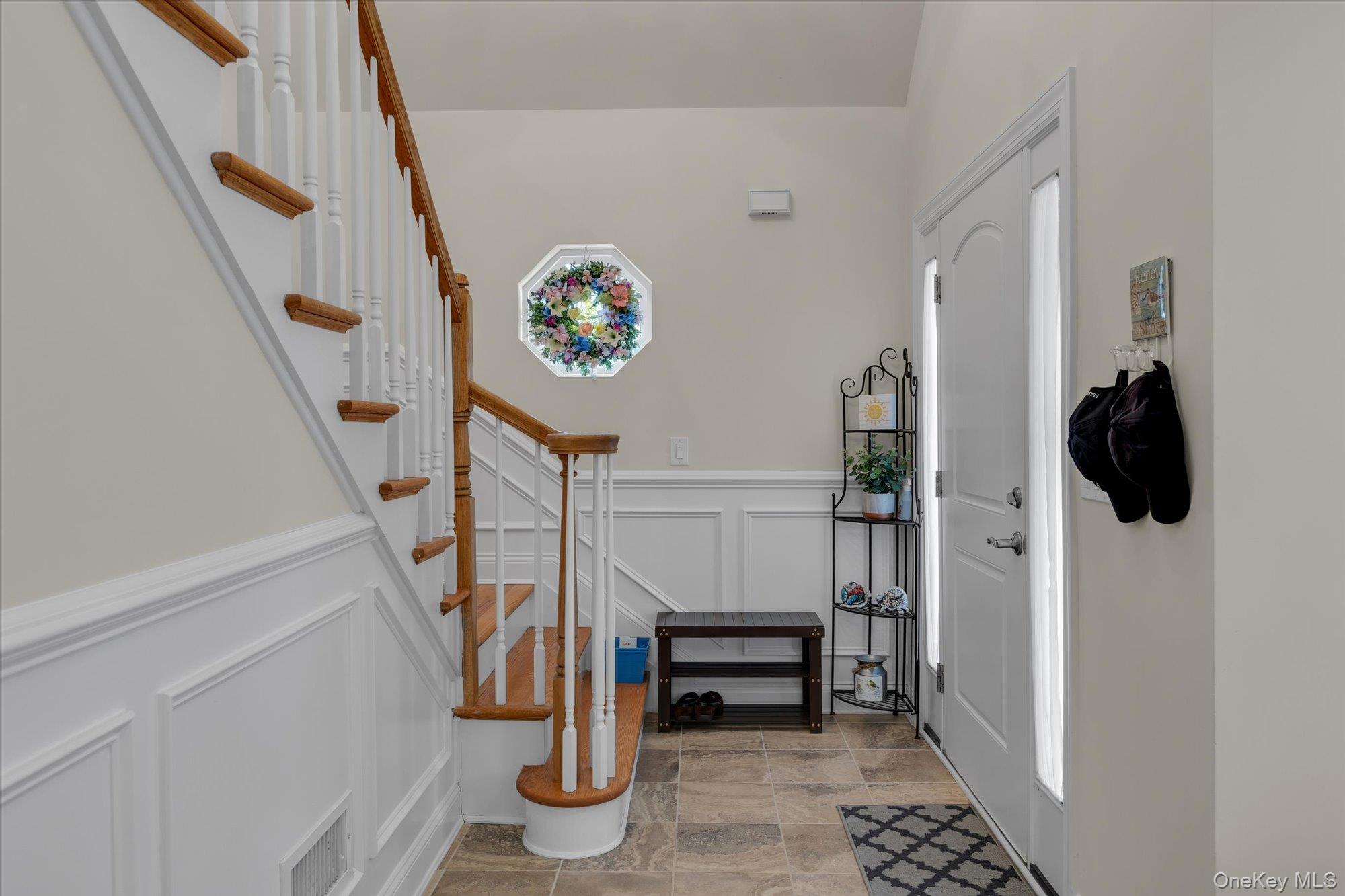 158 Stoneleigh Drive Property Photo 2
