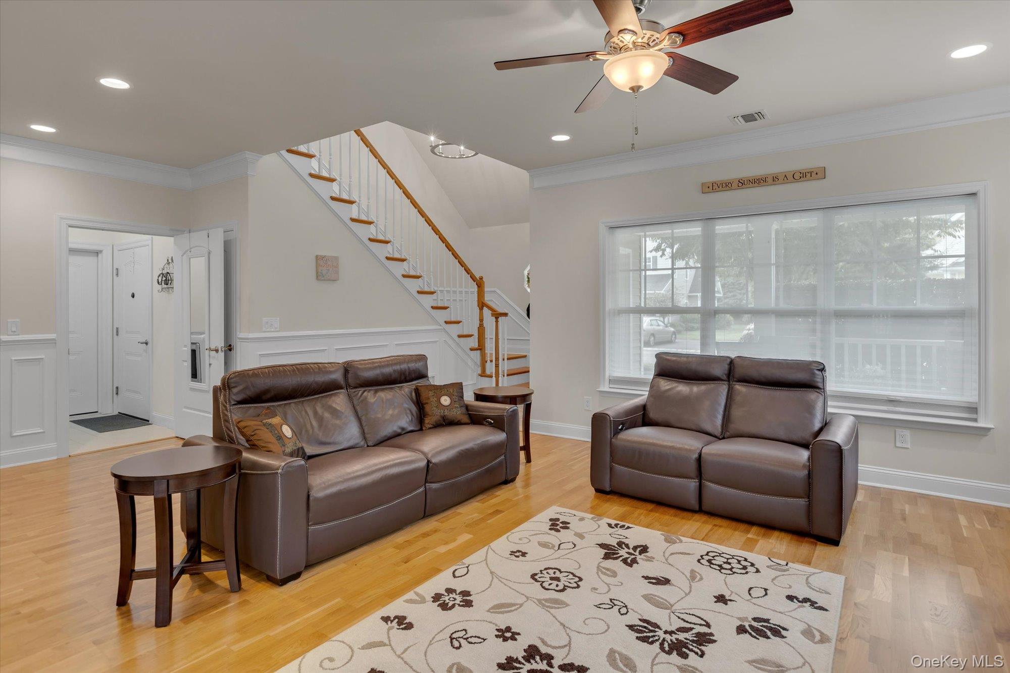 158 Stoneleigh Drive Property Photo 3