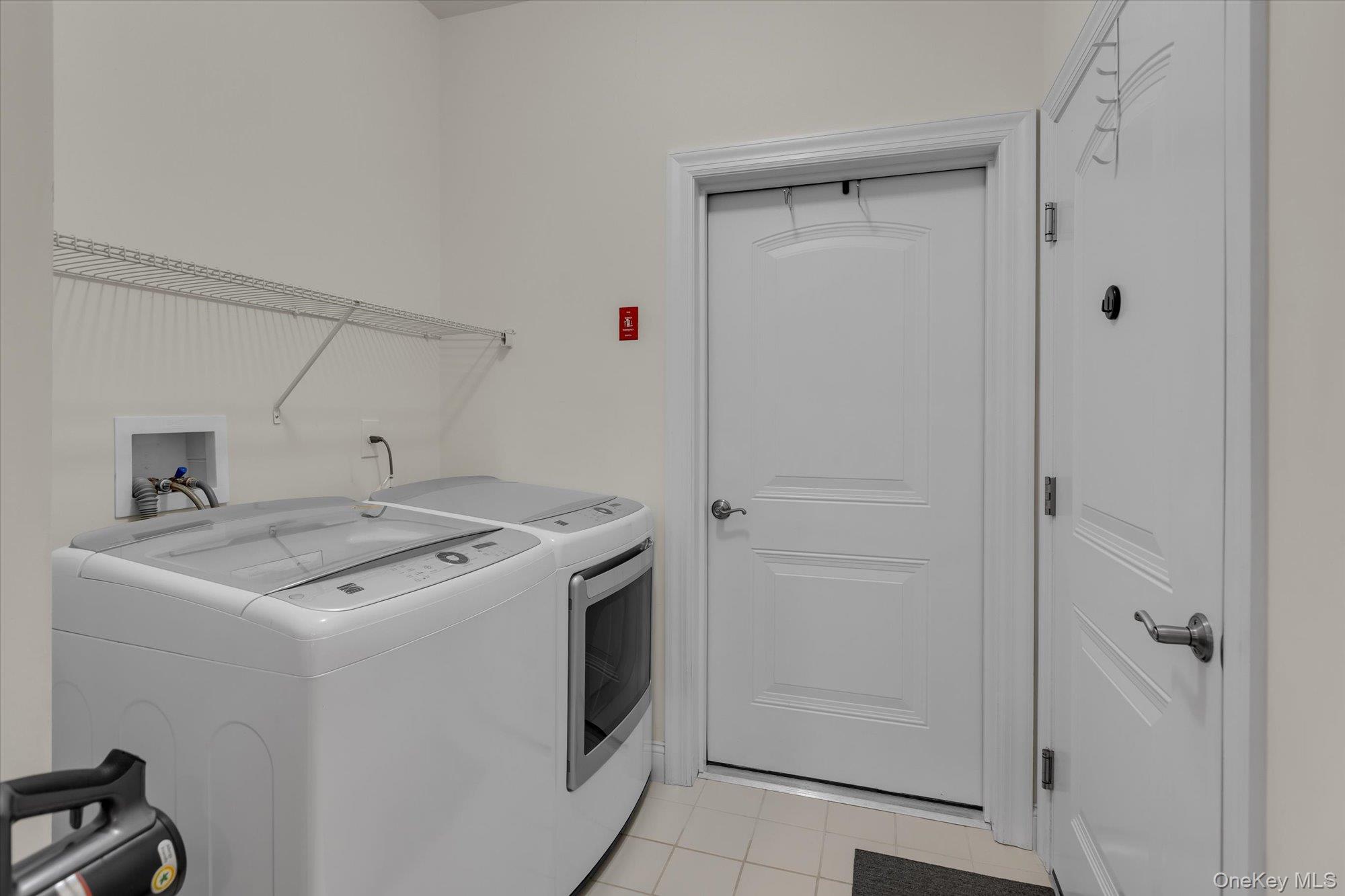 158 Stoneleigh Drive Property Photo 17