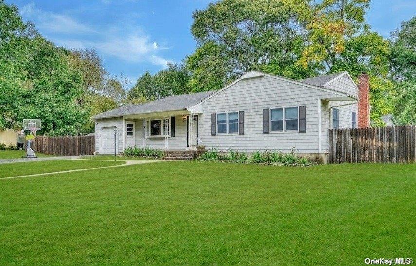 6 Willow Street Property Photo 3