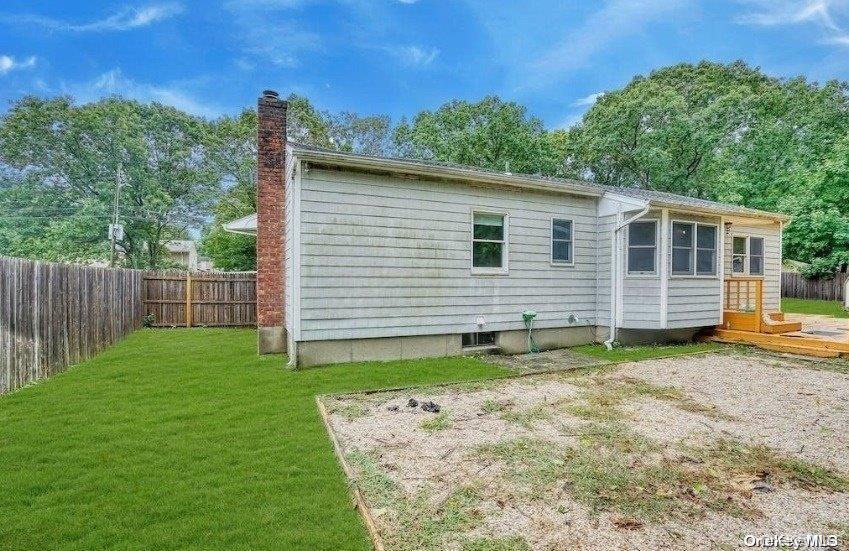 6 Willow Street Property Photo 4