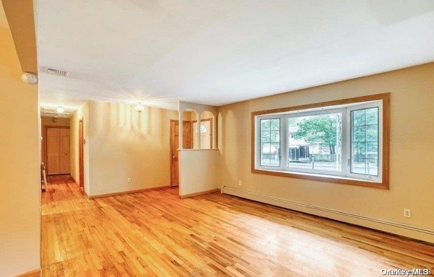 6 Willow Street Property Photo 10