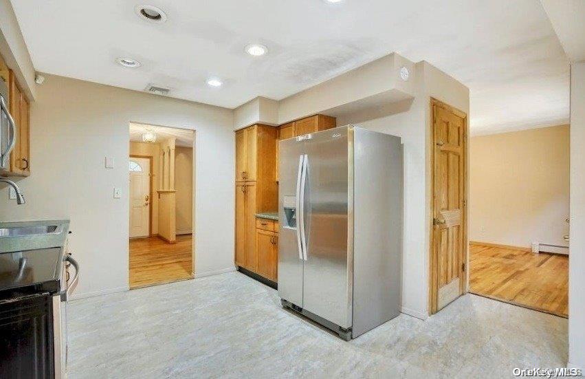 6 Willow Street Property Photo 12