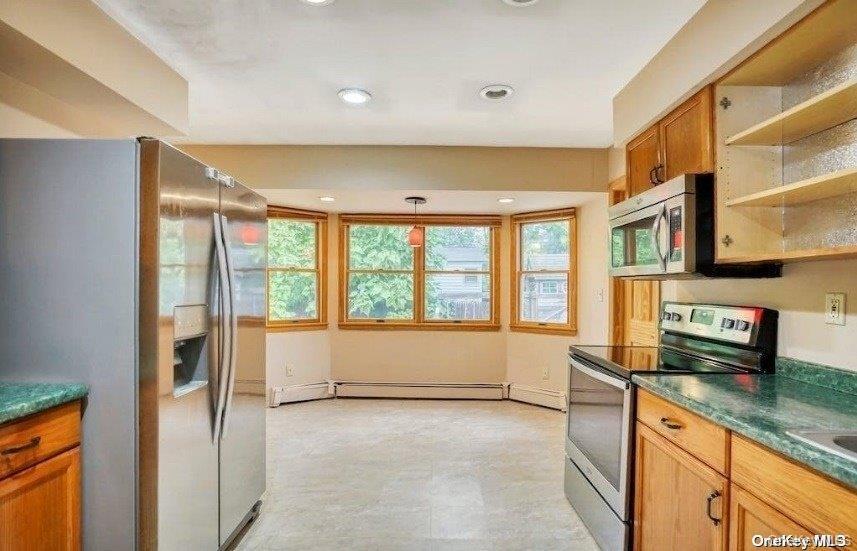 6 Willow Street Property Photo 13
