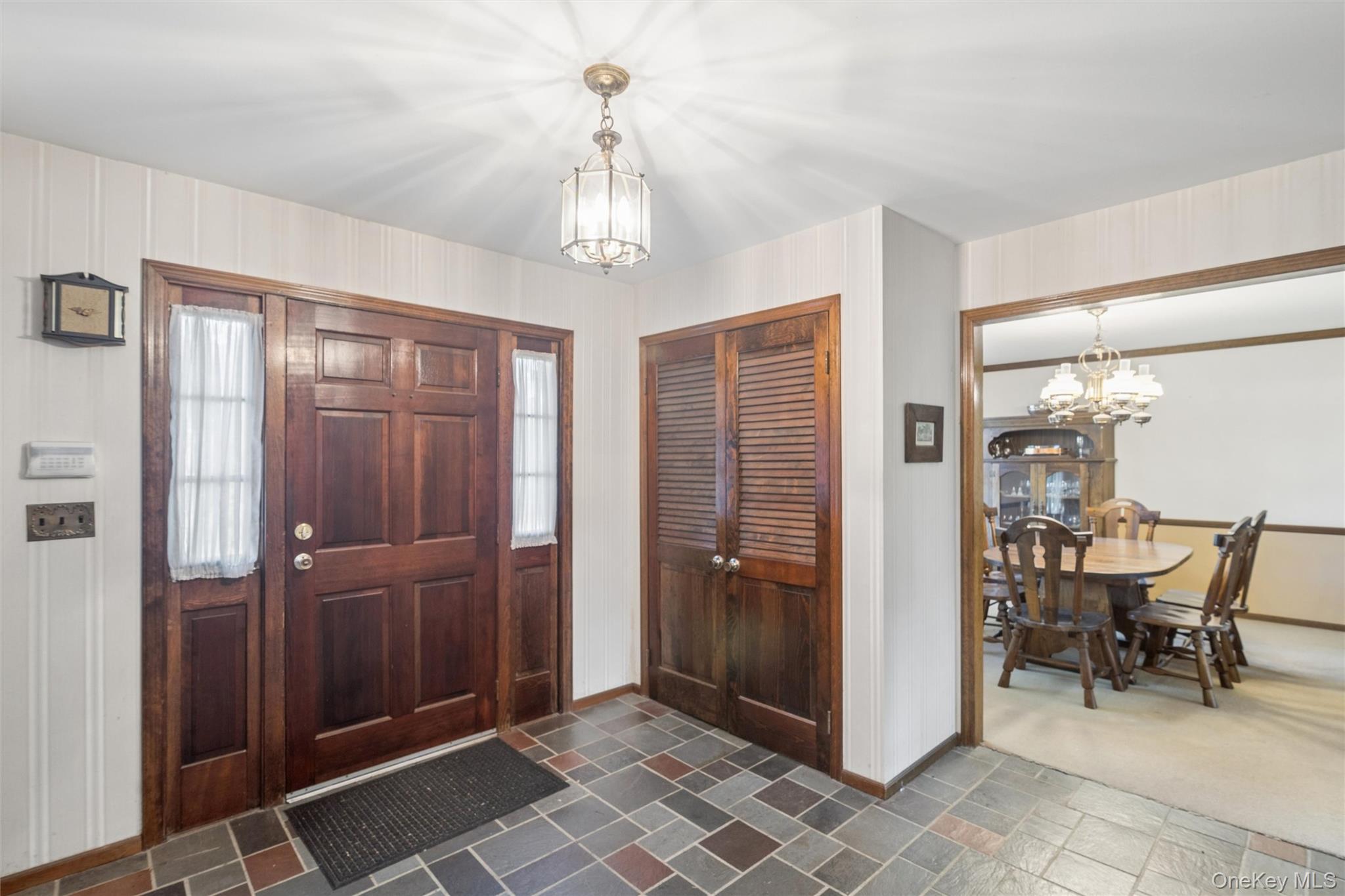 30 White Birch Circle Property Photo 3