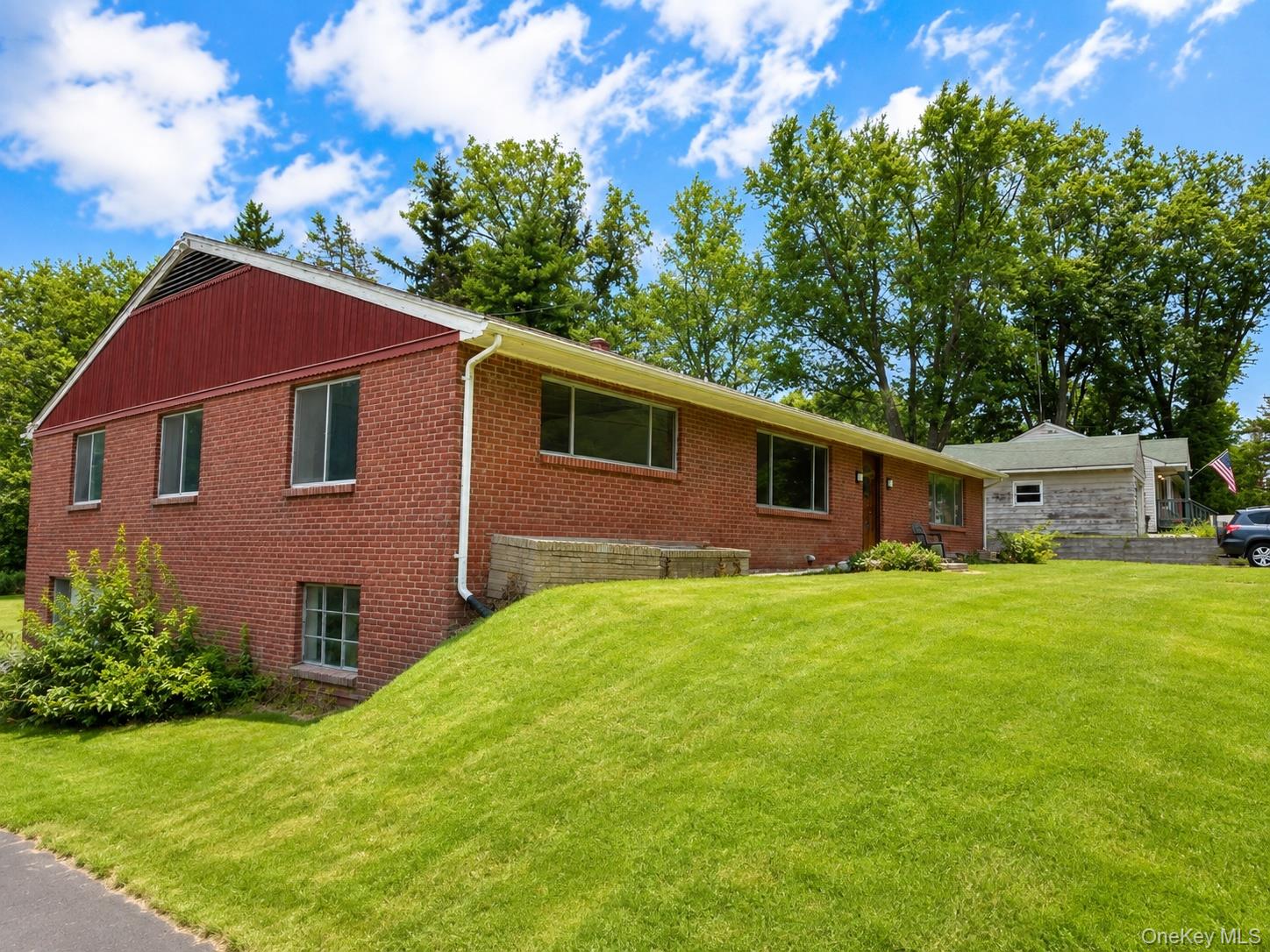 29 Ulster Avenue Property Photo 2