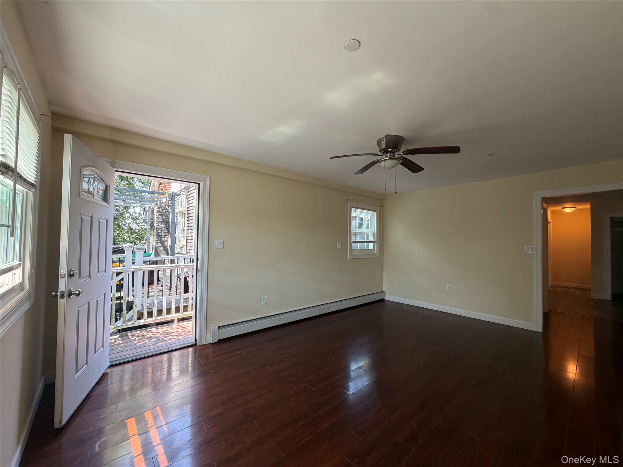 422 E Chester Street 2 Property Photo 3