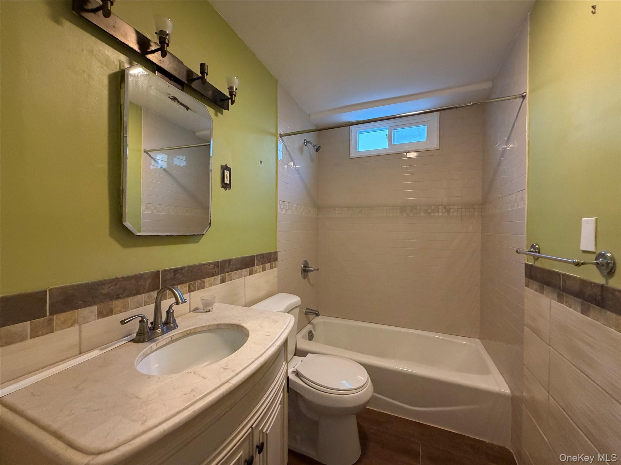 422 E Chester Street 2 Property Photo 15