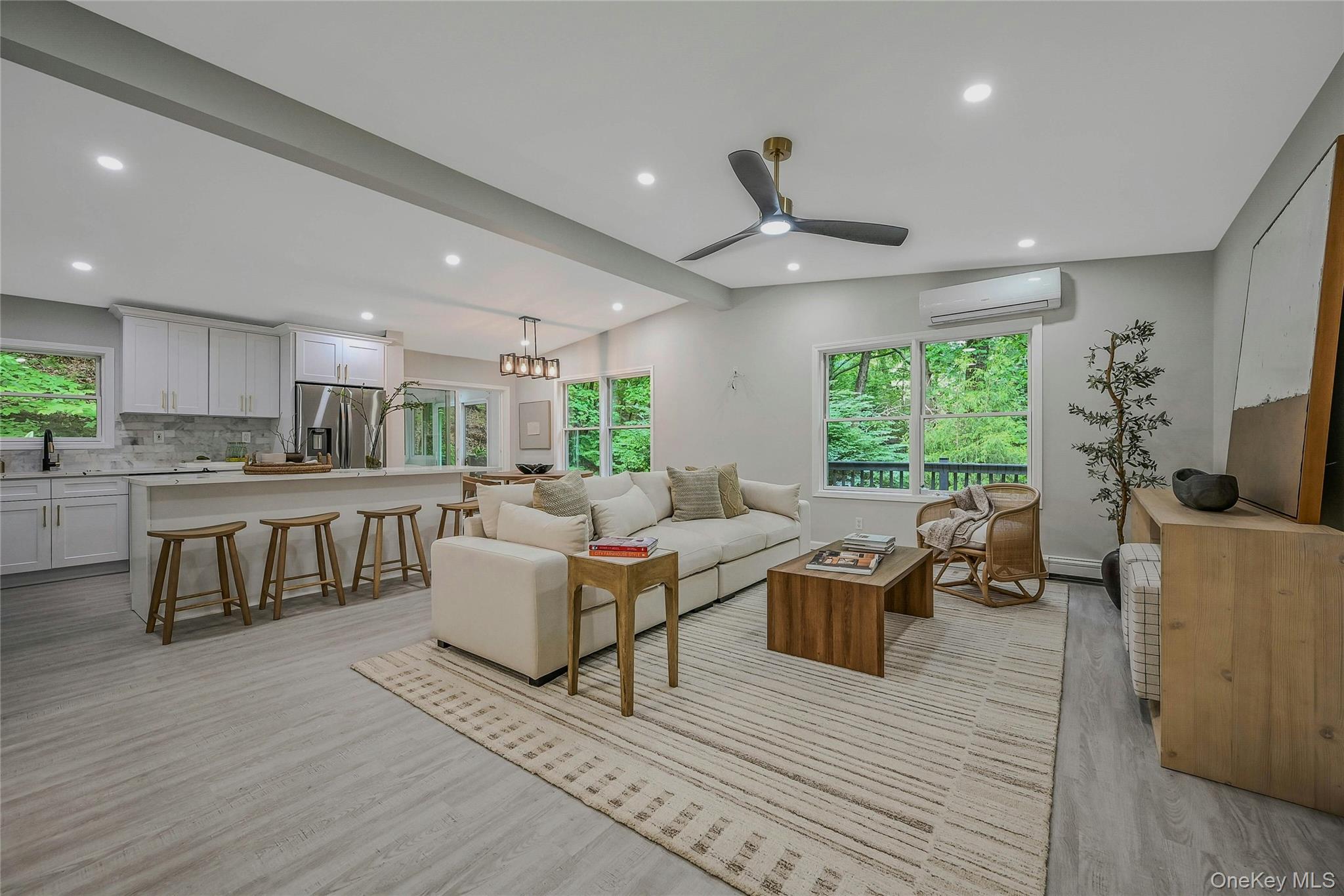 644 Bread And Cheese Hollow Road Property Photo 3