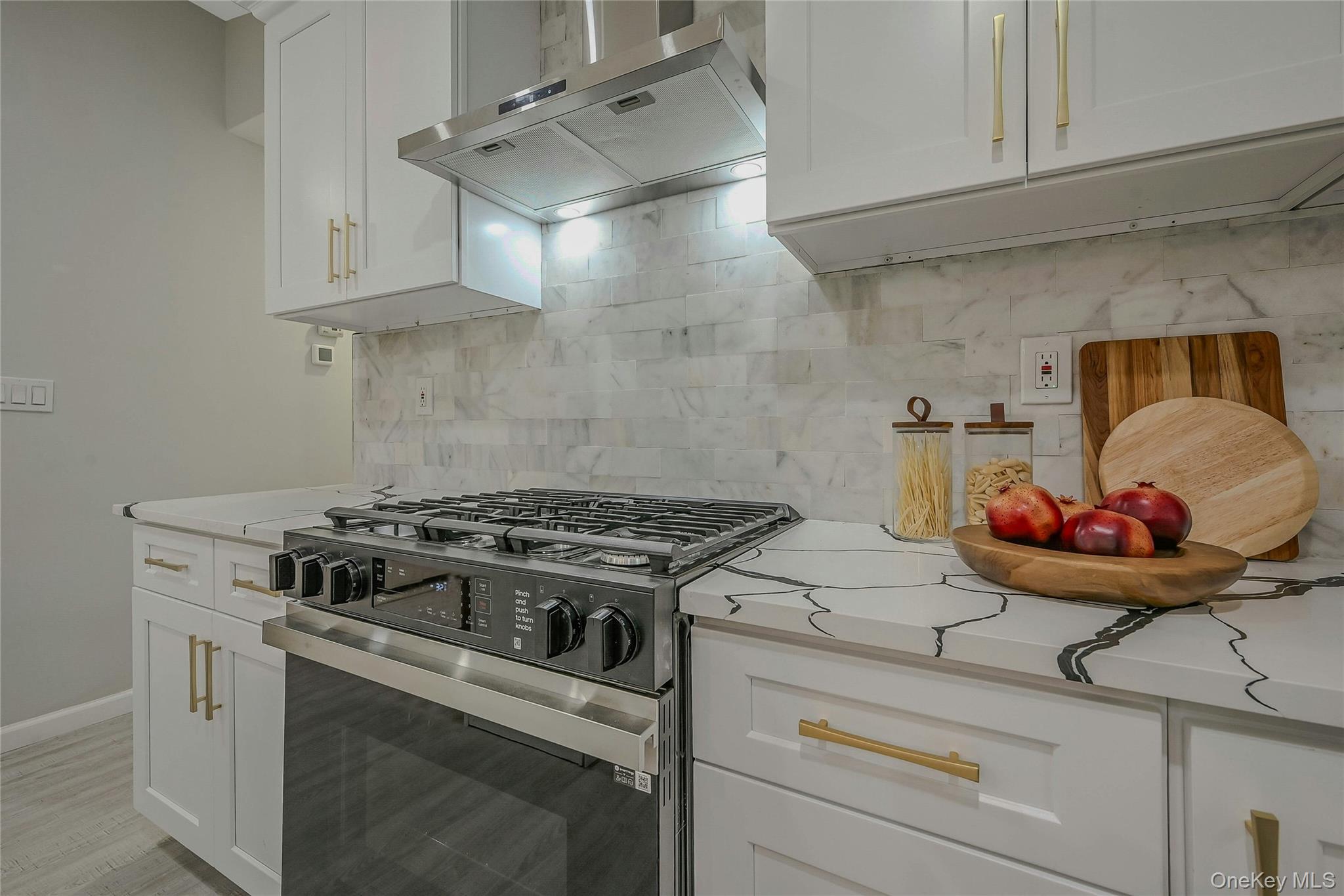 644 Bread And Cheese Hollow Road Property Photo 8