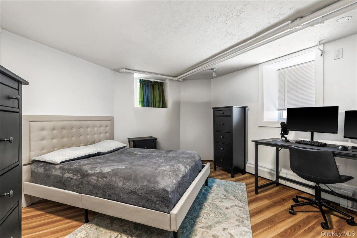 249 Centre Avenue Property Photo 18