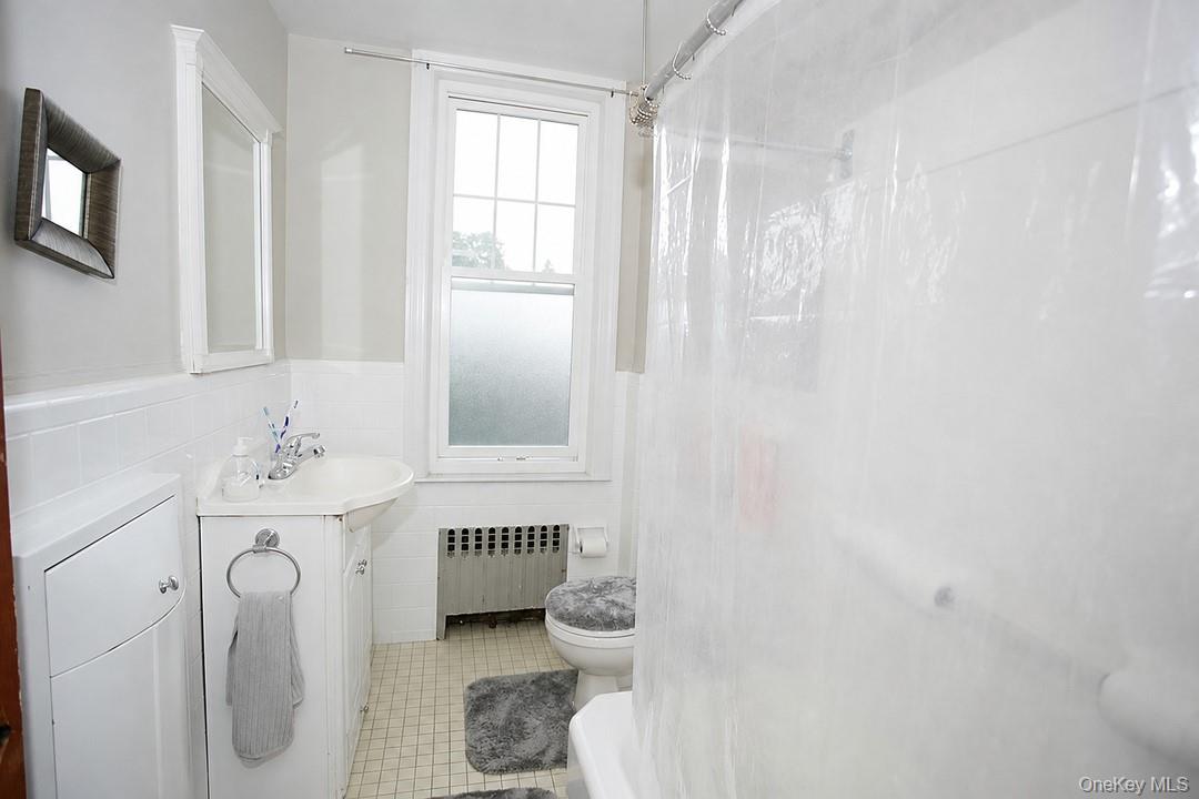 249 Centre Avenue Property Photo 23