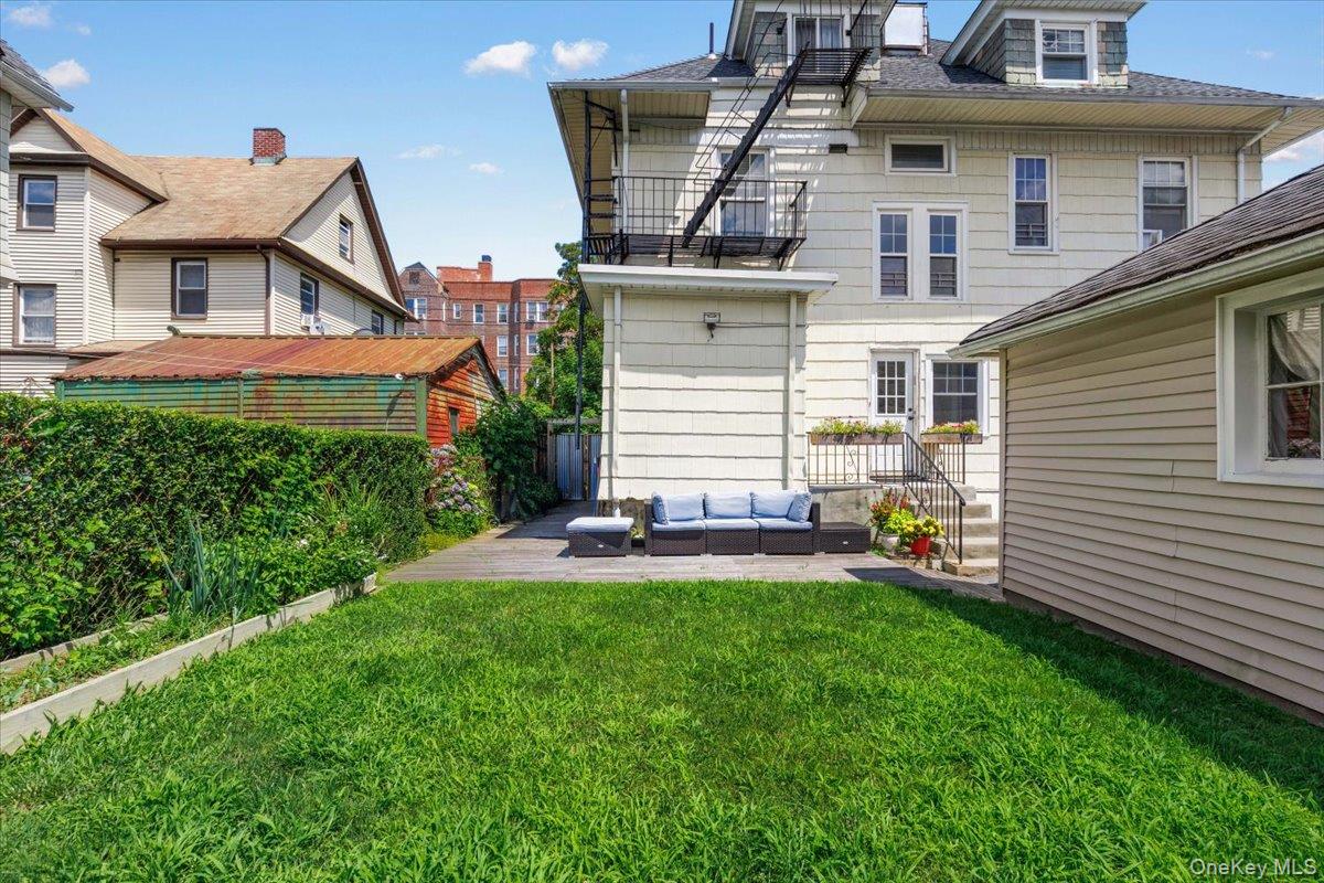 249 Centre Avenue Property Photo 38