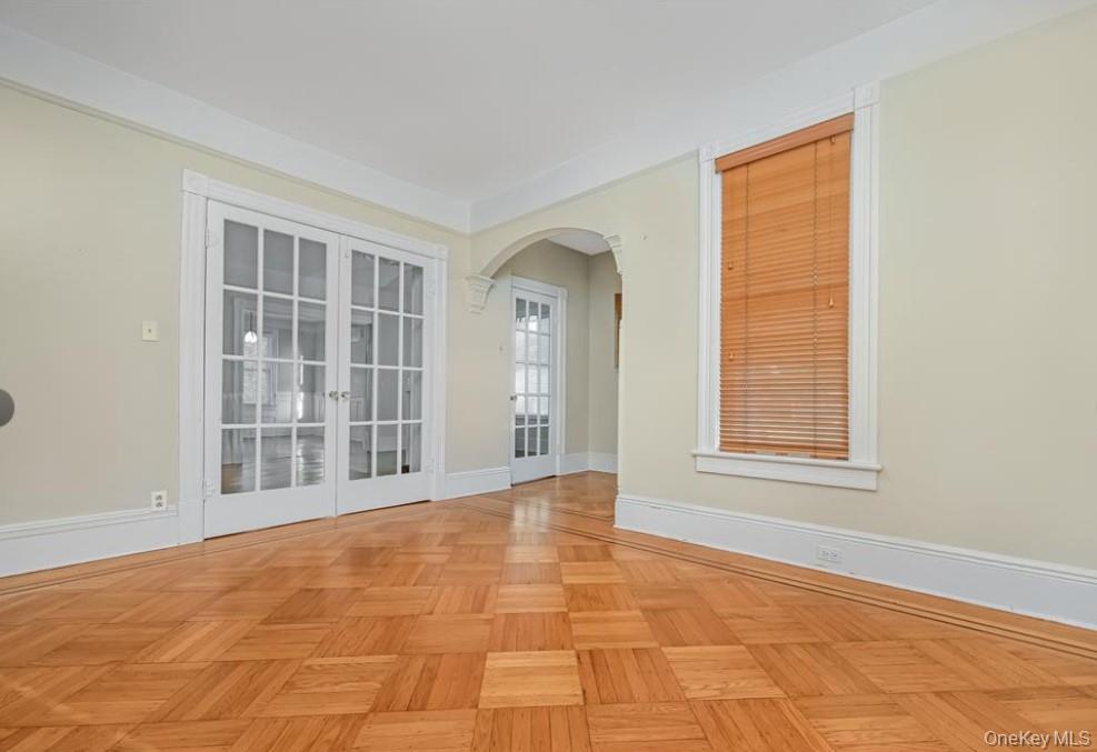 215 Conklin Street Lower Property Photo 8