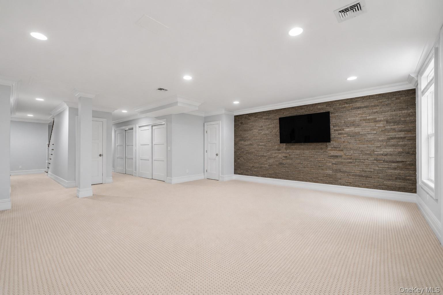 1481 N Country Road Property Photo 34