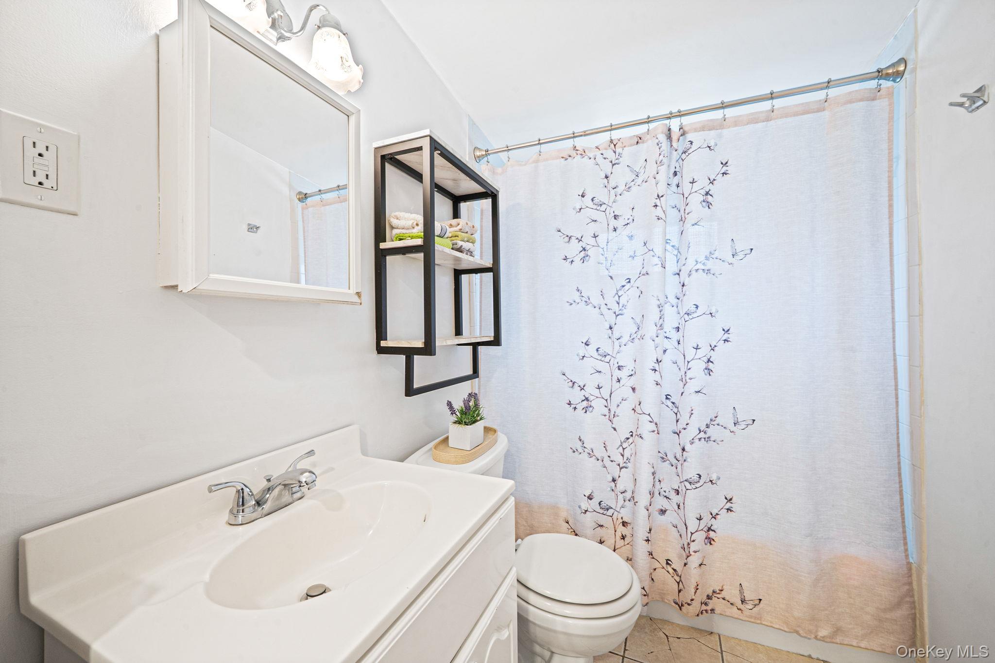 86 Woodycrest Drive Property Photo 12