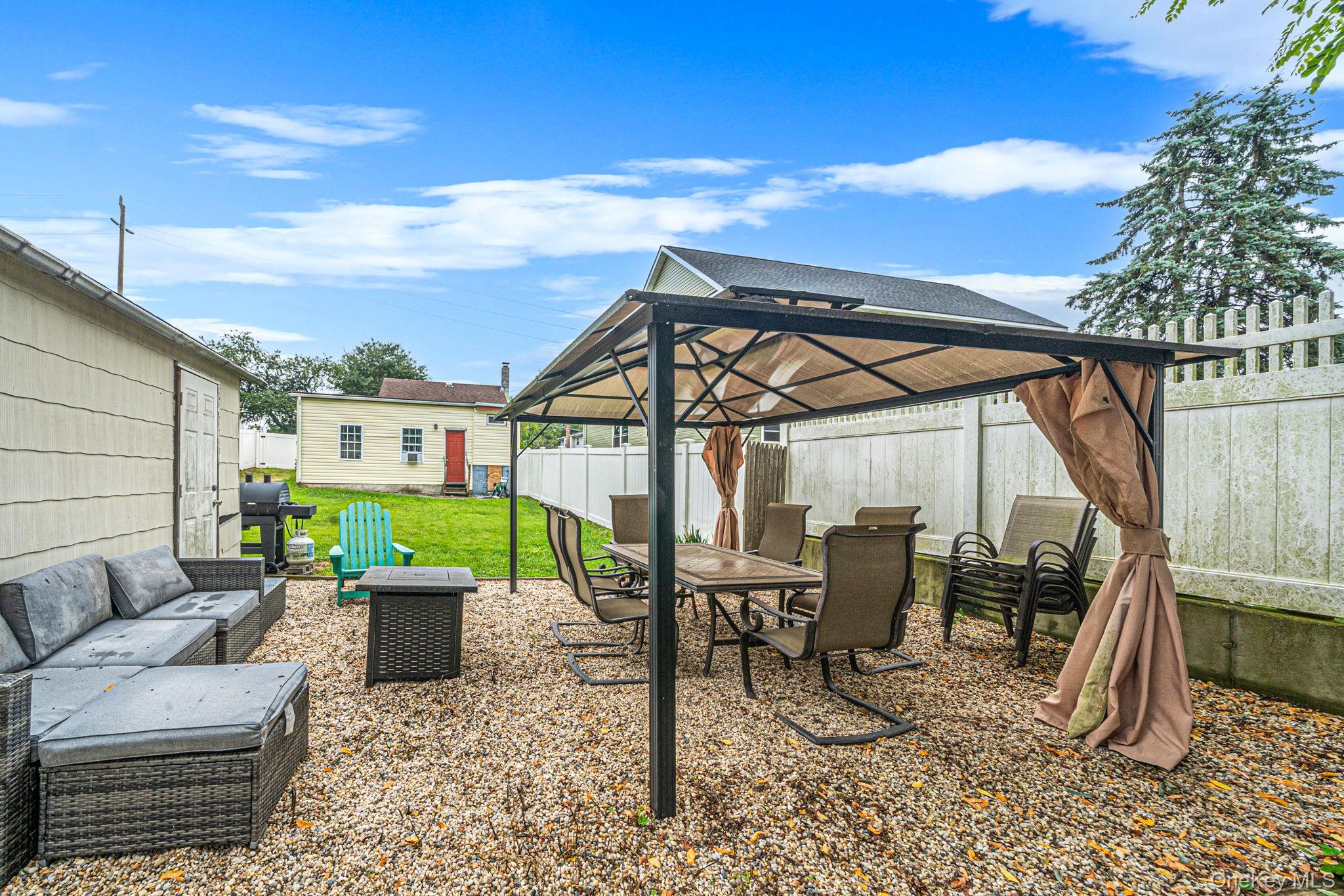86 Woodycrest Drive Property Photo 18