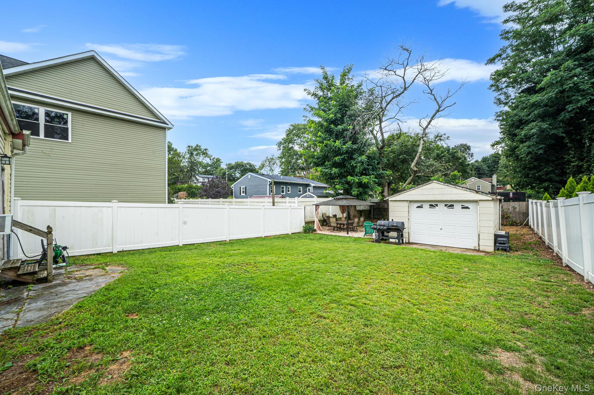 86 Woodycrest Drive Property Photo 19