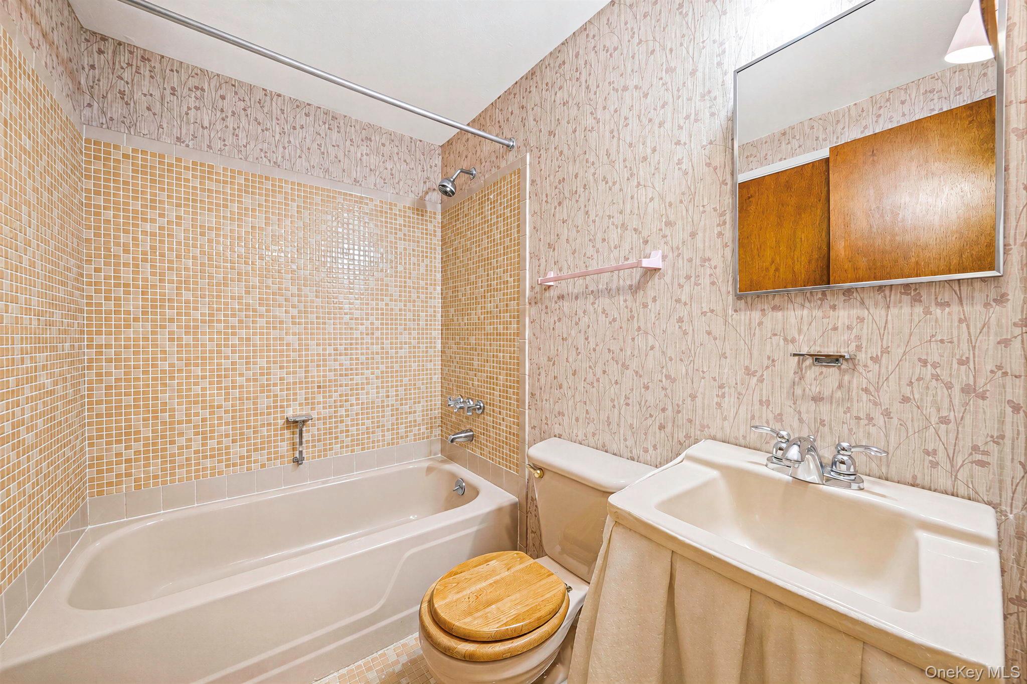 1050 Sipp Avenue Property Photo 15