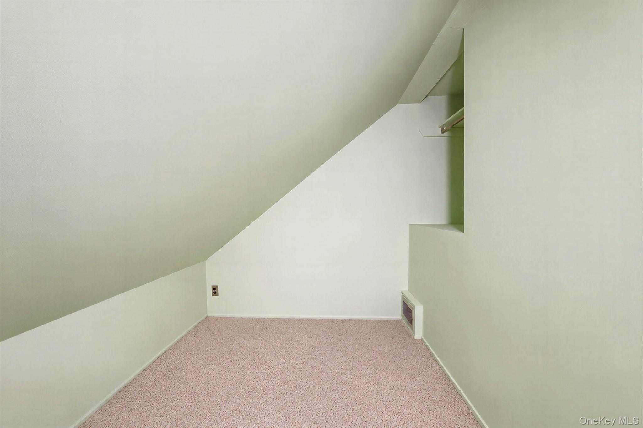 1050 Sipp Avenue Property Photo 24
