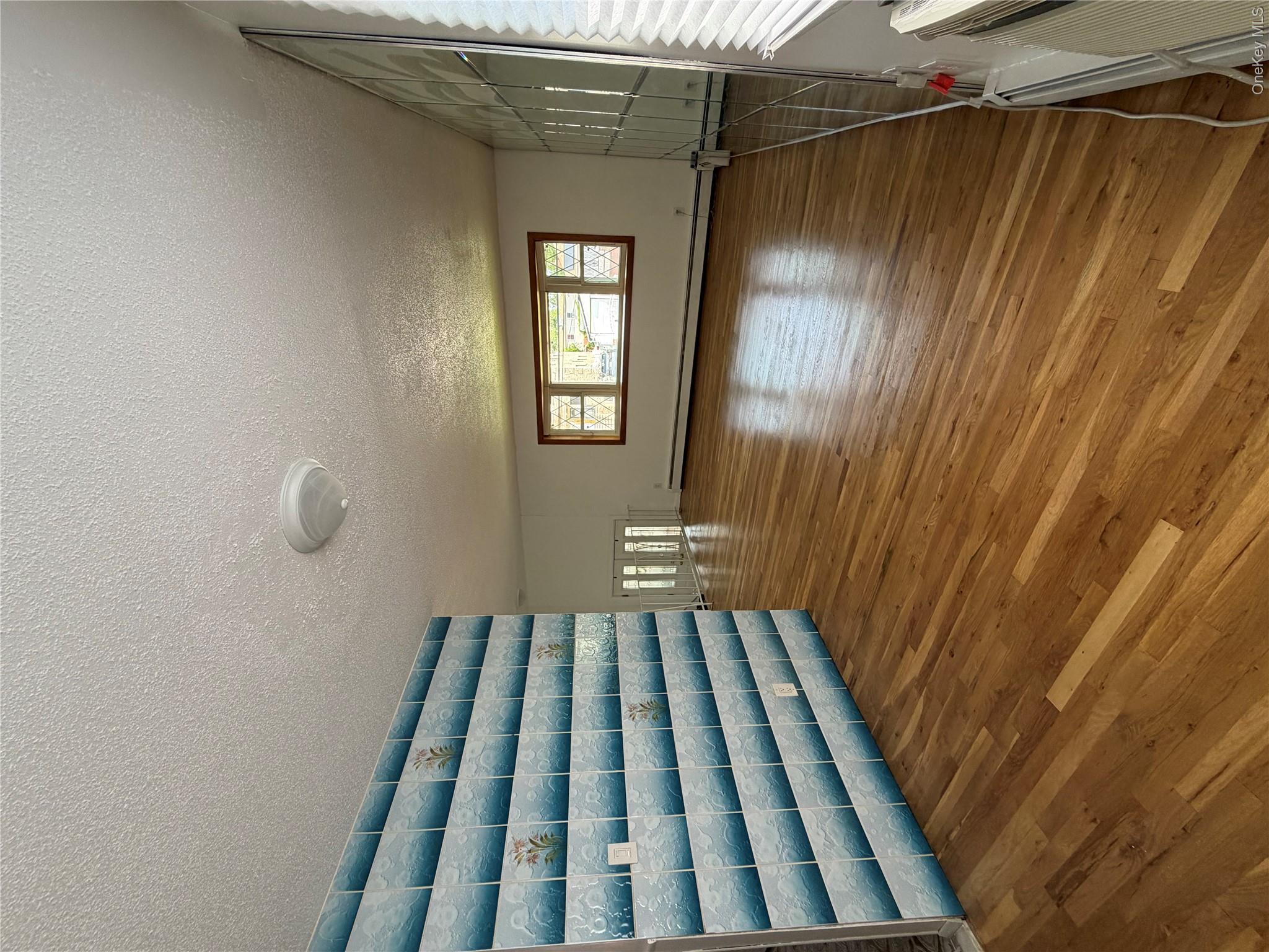 18618 140th Avenue Property Photo 9