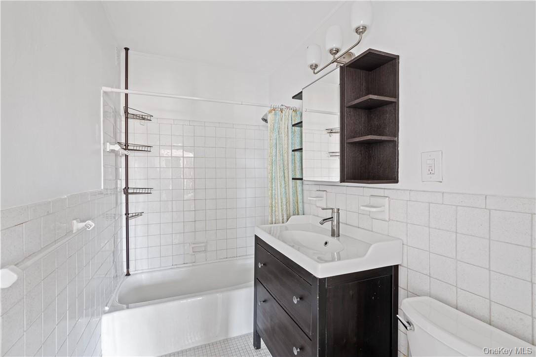25 Franklin Avenue 2o Property Photo 9