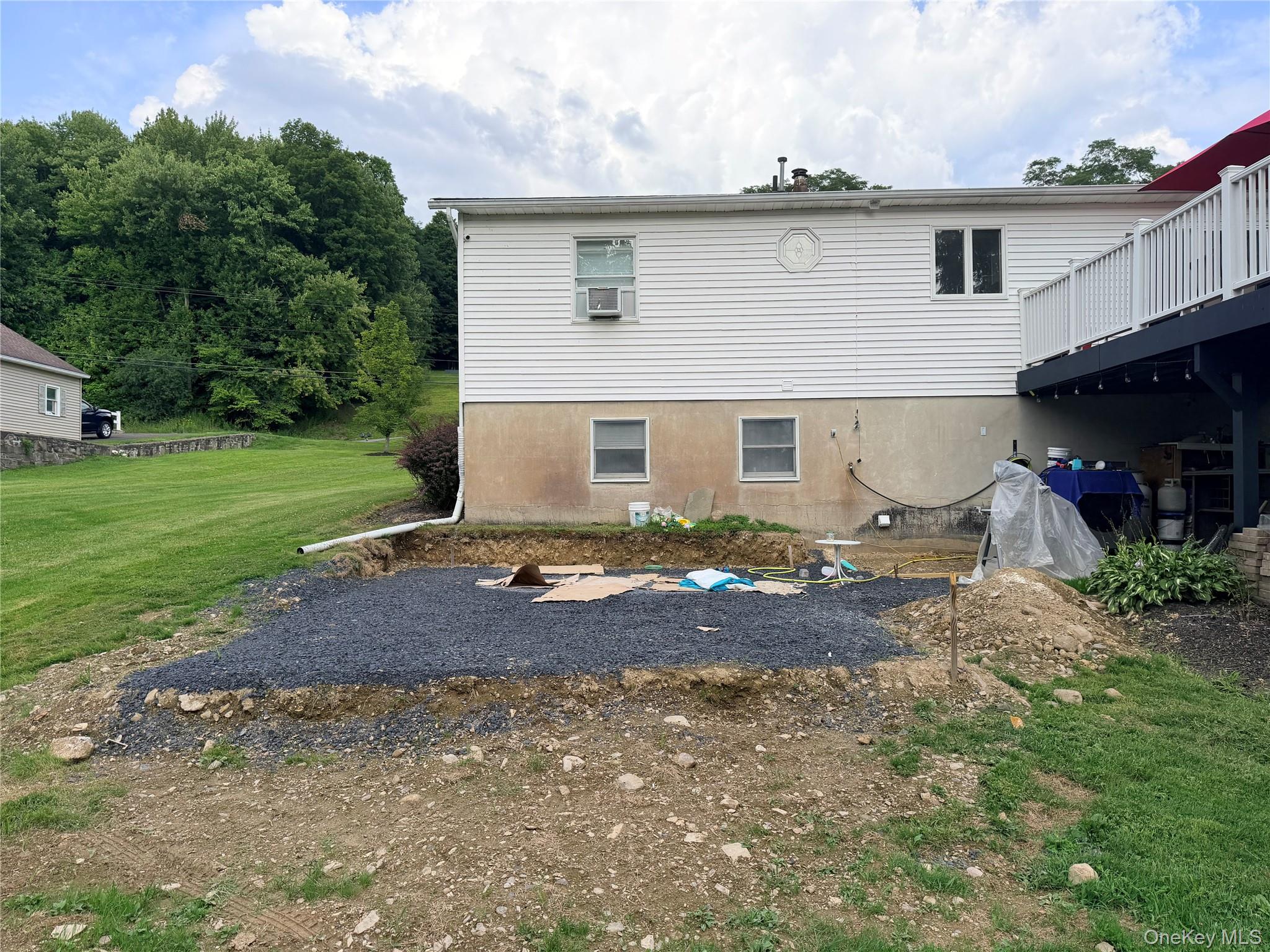 423 Rock Cut Road Property Photo 11