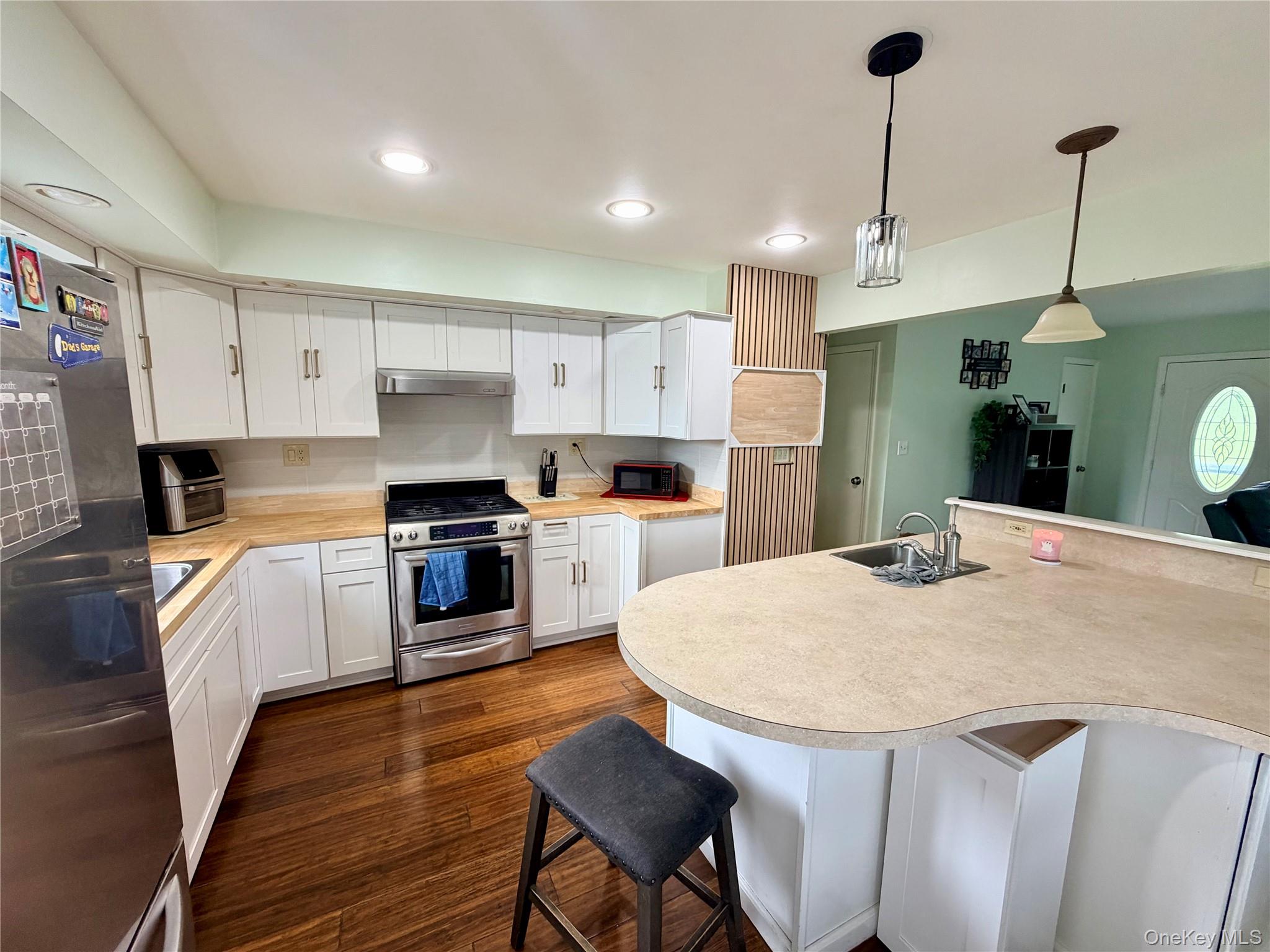 423 Rock Cut Road Property Photo 17