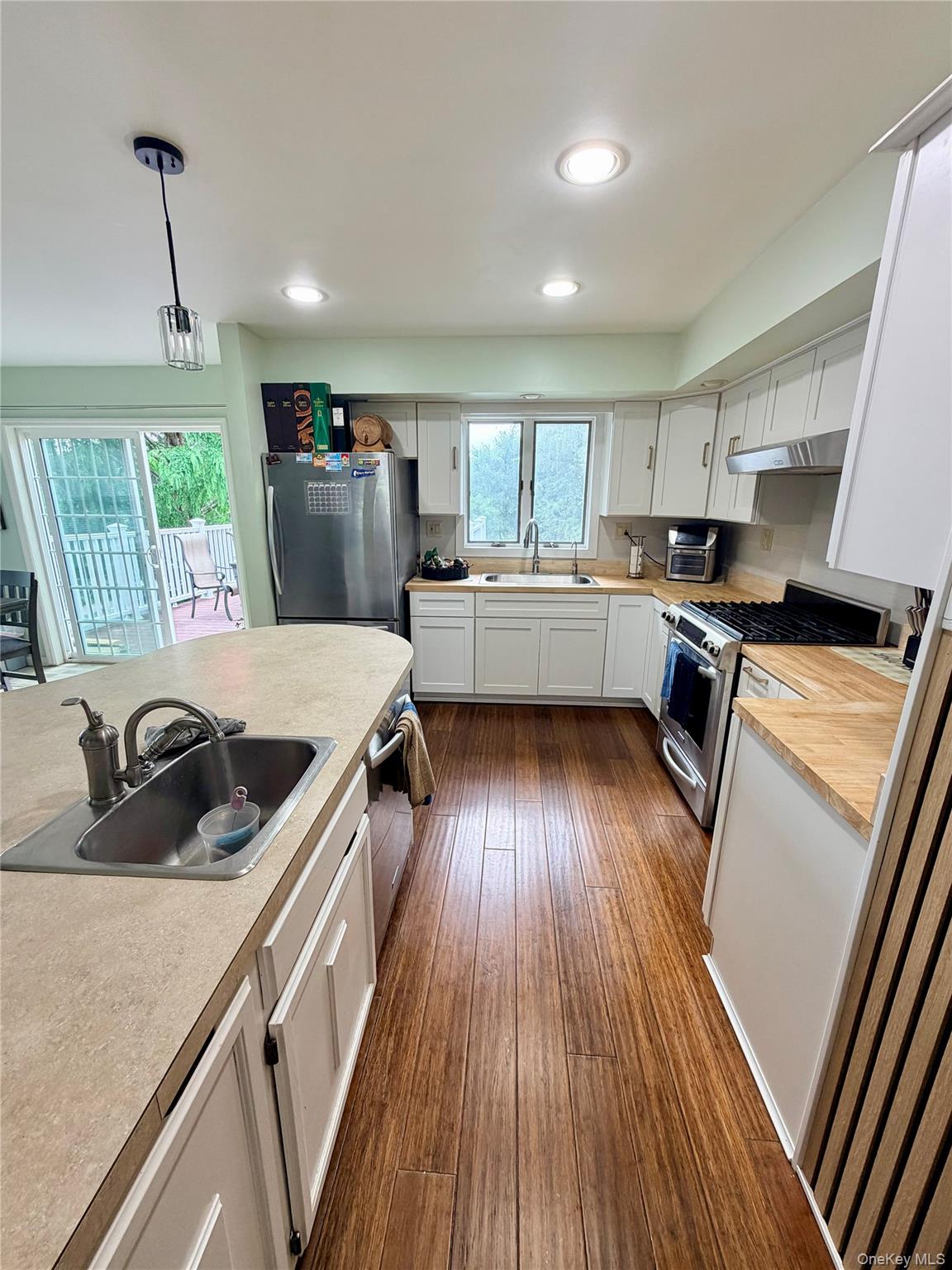 423 Rock Cut Road Property Photo 18