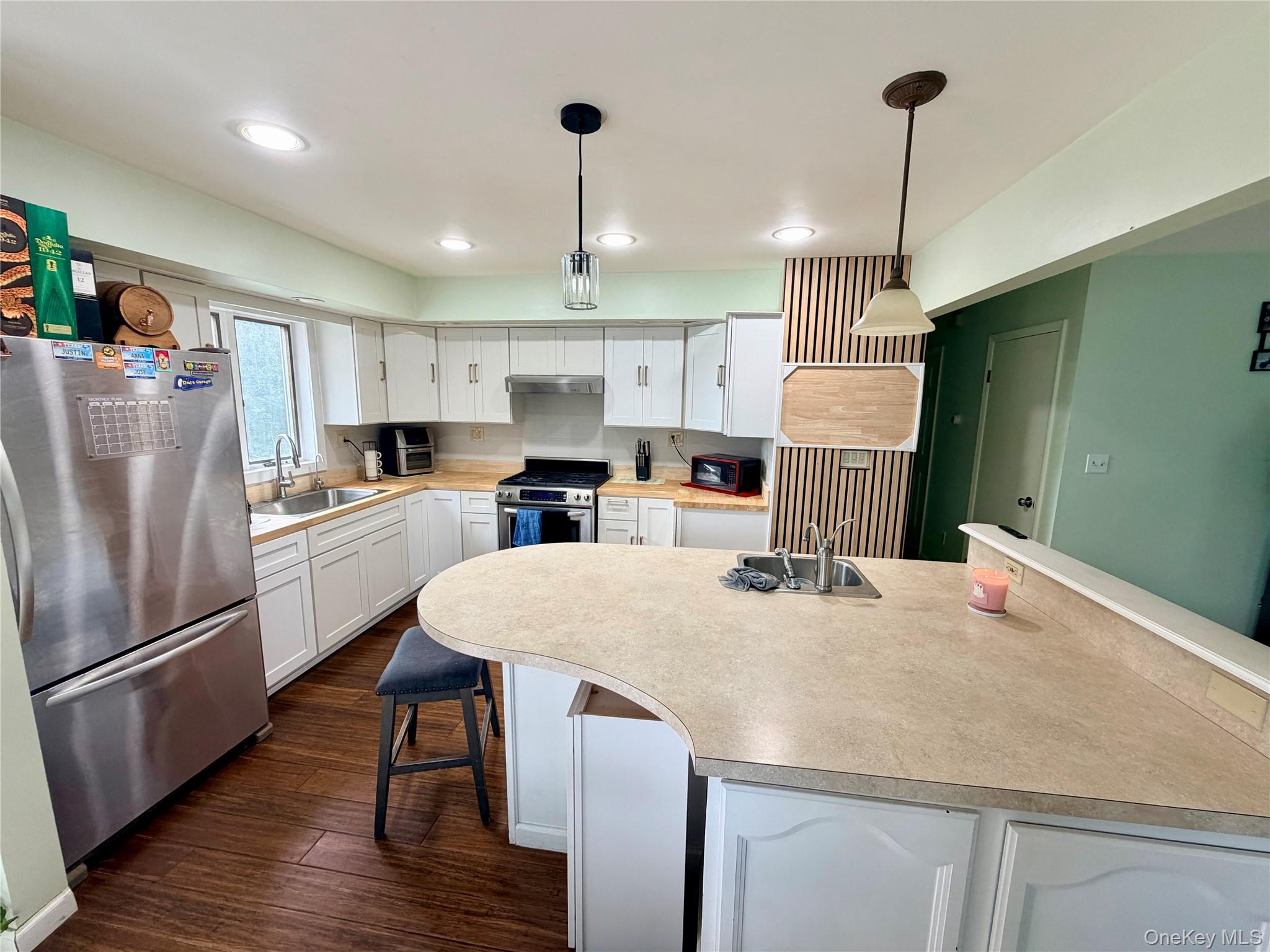 423 Rock Cut Road Property Photo 19