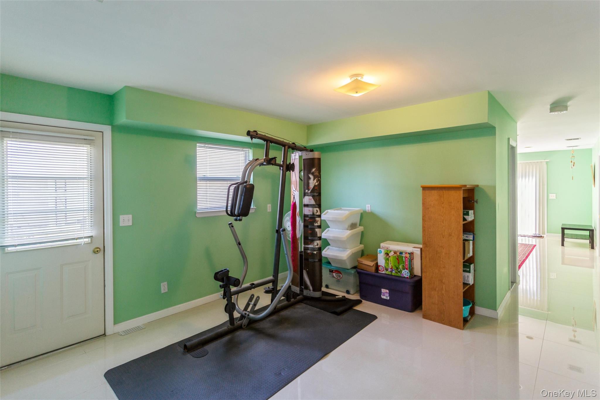 2929 Rockaway Avenue Property Photo 9