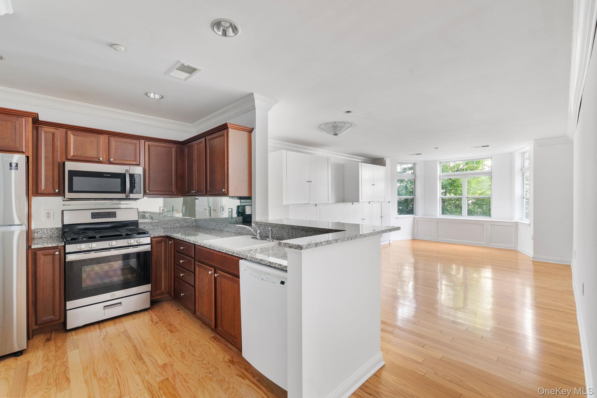 3214 Leeward Drive Property Photo 3
