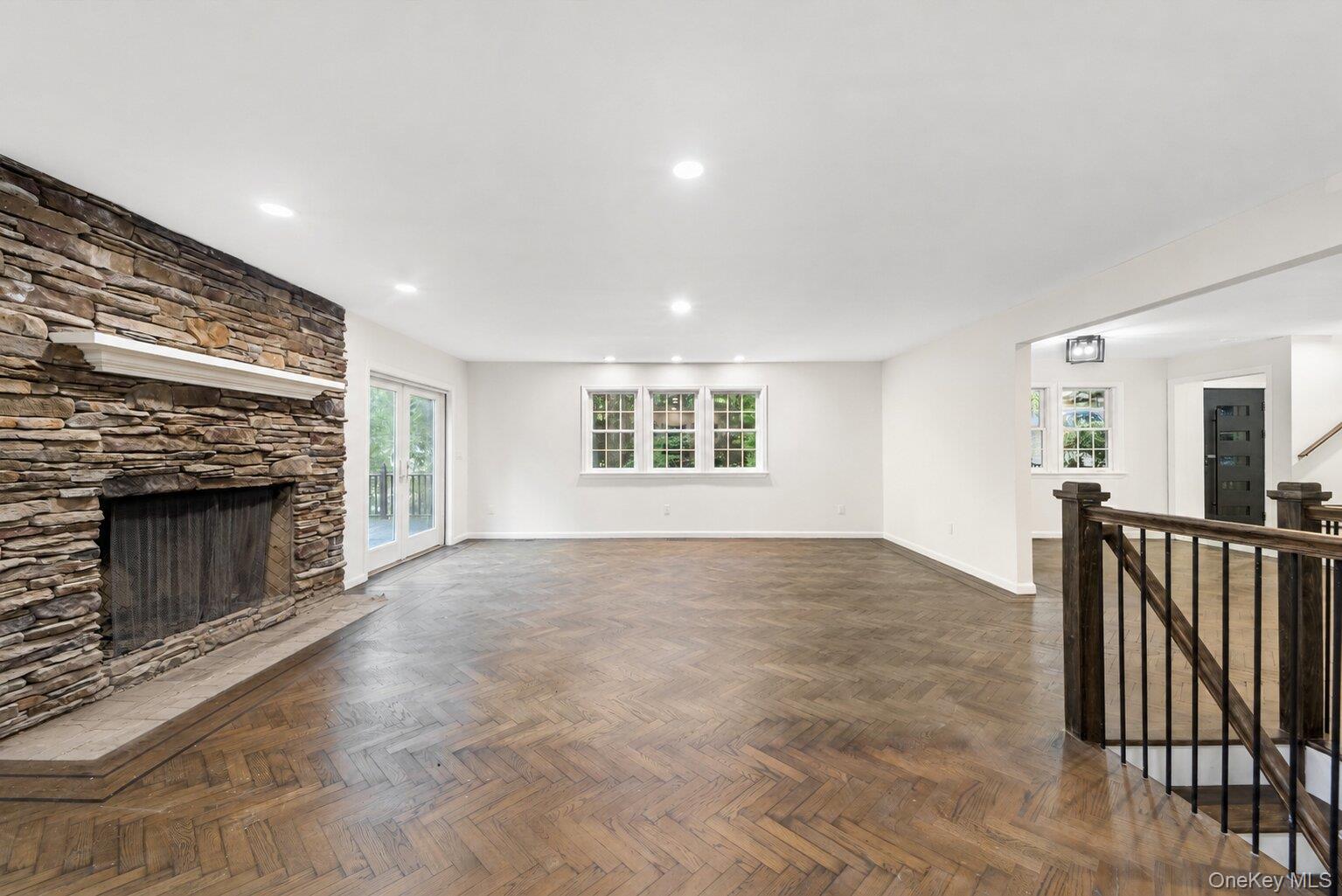 17 Ridge Way Property Photo 8