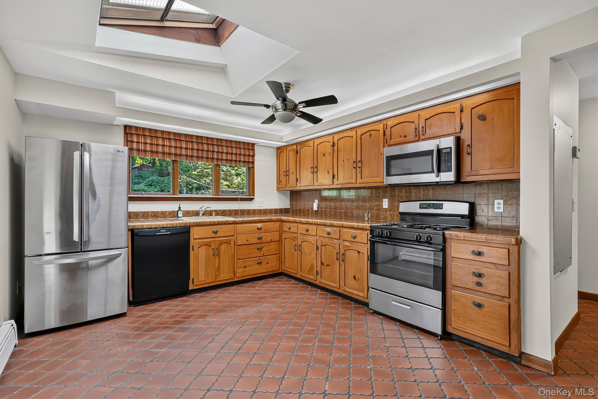 368 Old Dutch Hollow Road Property Photo 6
