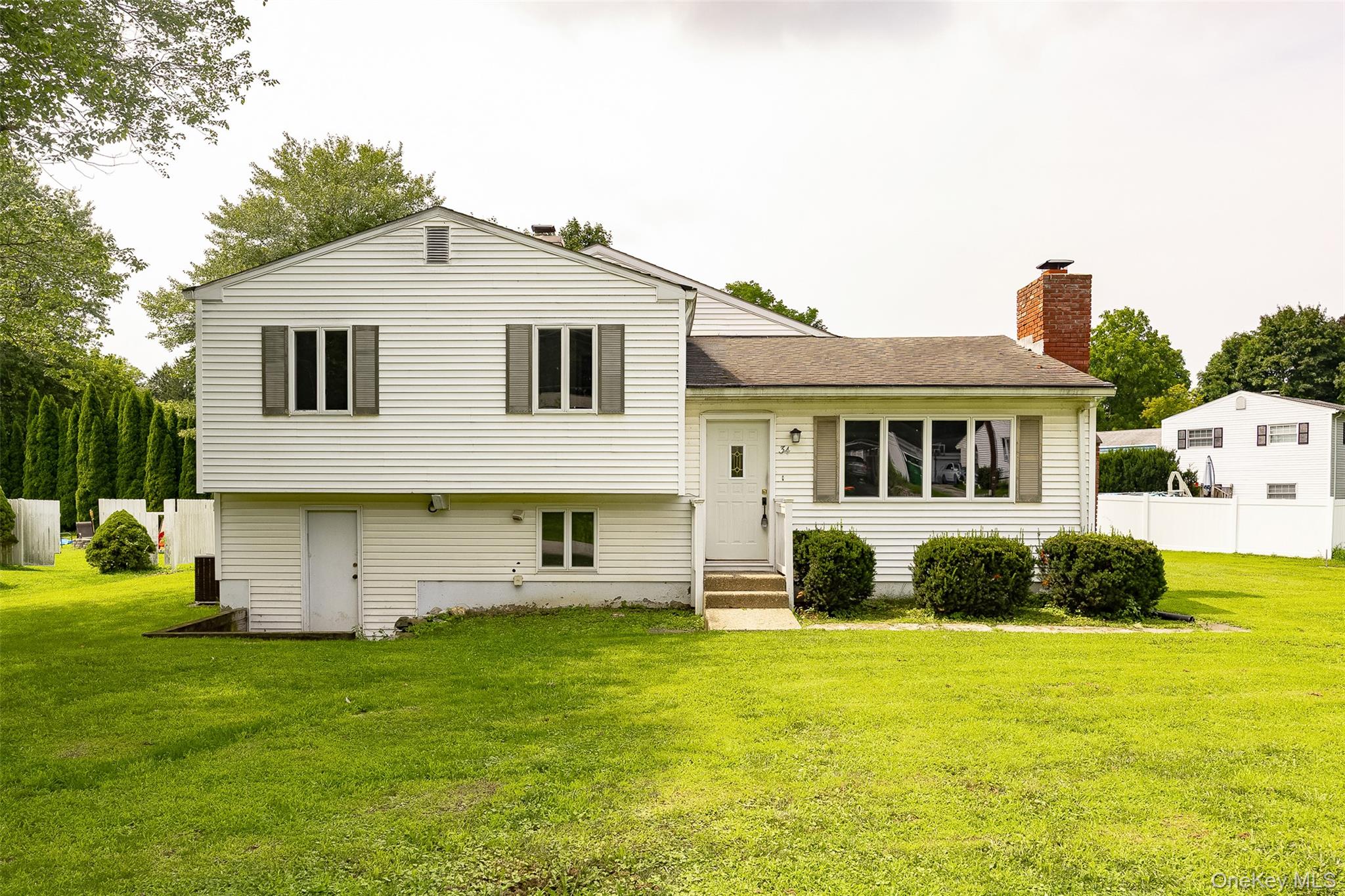 34 Riverview Drive Property Photo 1