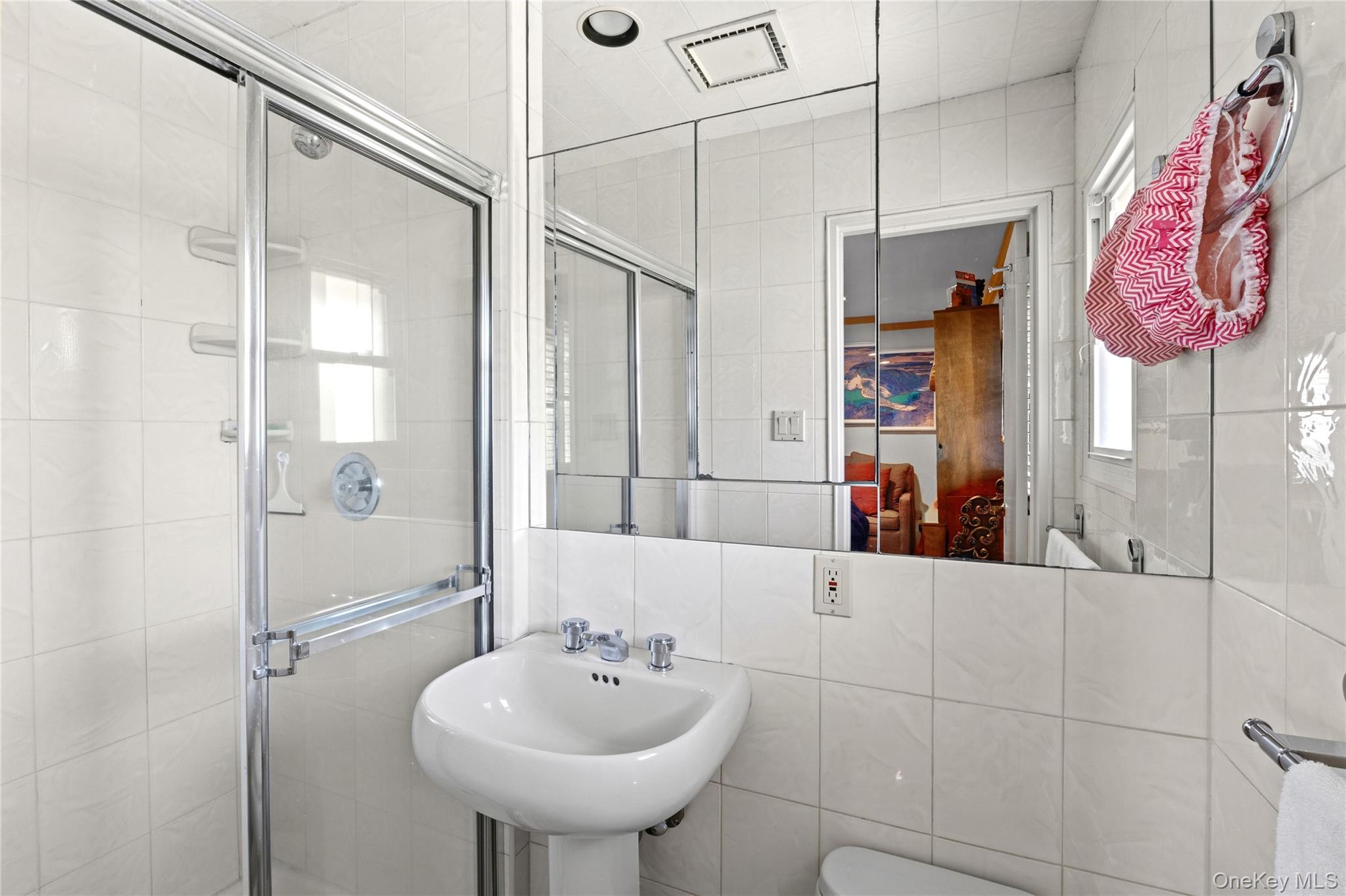 16 Winthrop Road Property Photo 17
